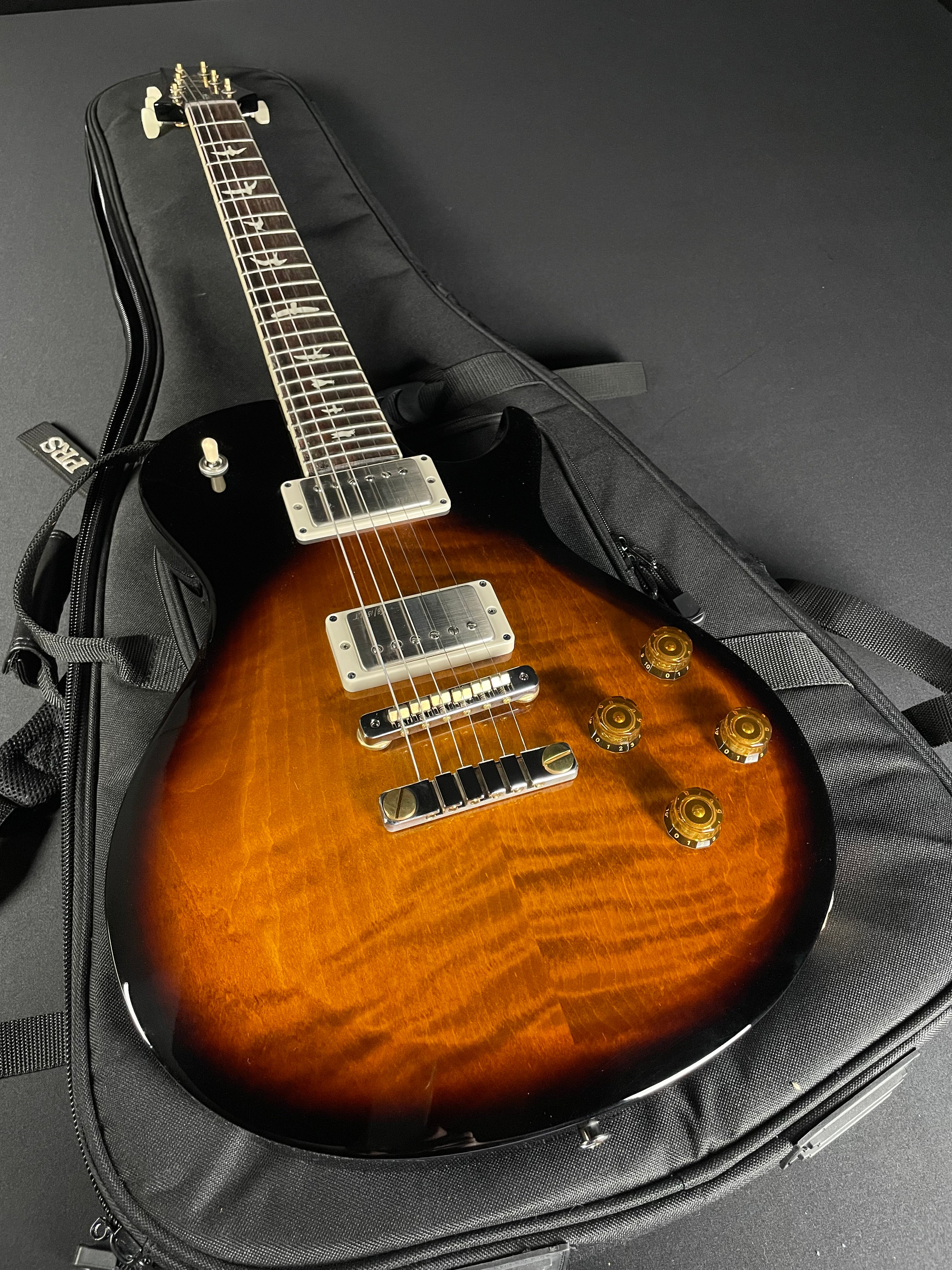 PRS S2 McCarty 594 Singlecut w/Gig Bag - Black Amber - Metronome Music Inc.