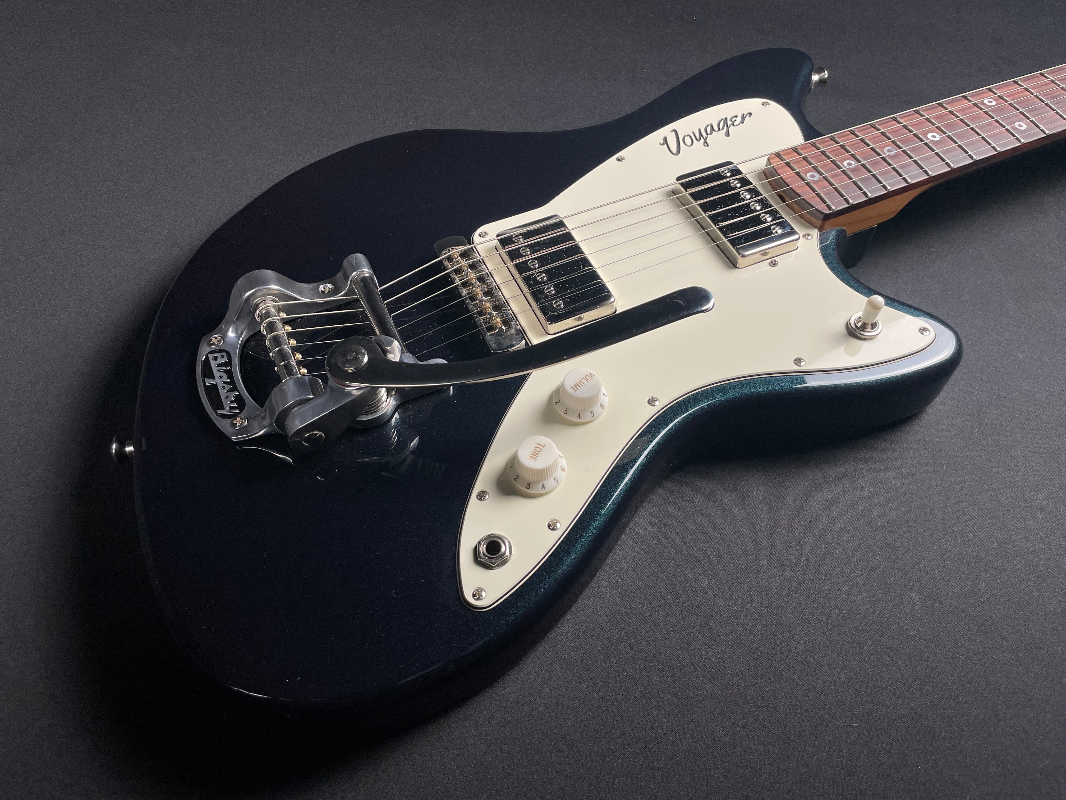 Jennings Voyager Custom w/Gig Bag - Deep Turquoise Gloss