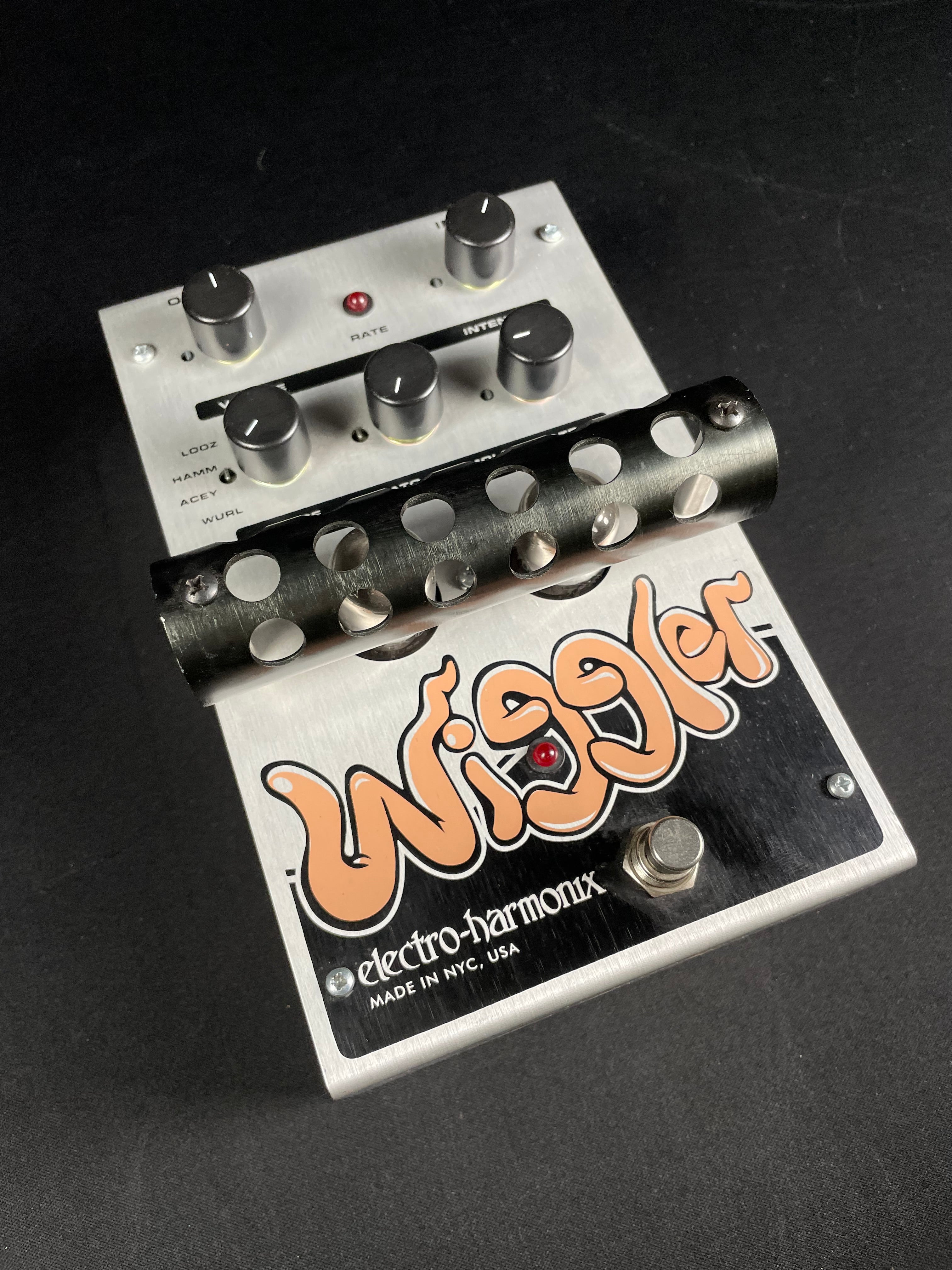 Electro-Harmonix Wiggler Tube Vibrato / Tremolo
