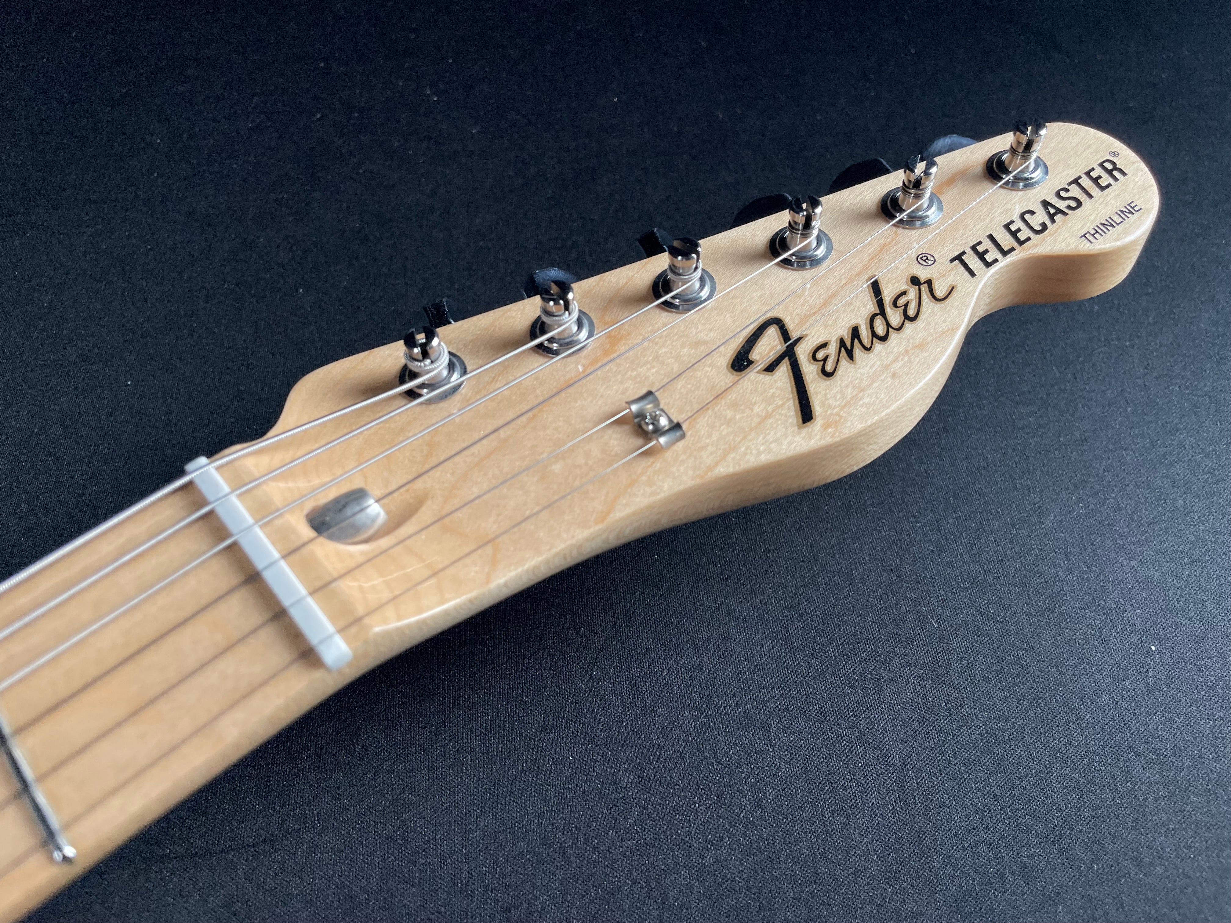 Fender Classic Series '72 Telecaster, Thinline - 3-Color Sunburst (2017)