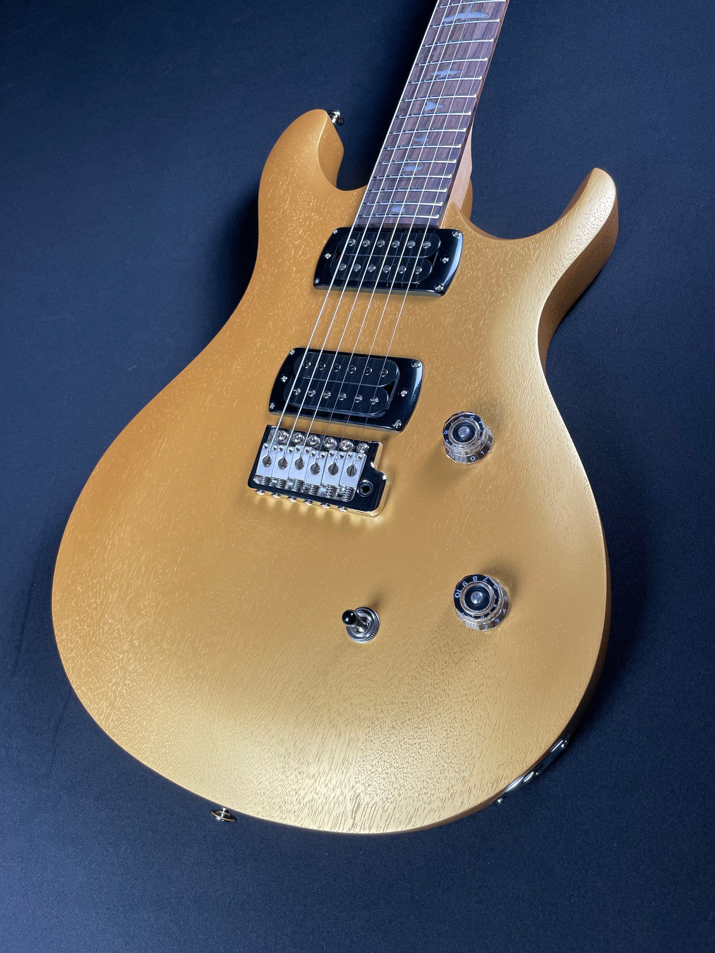 PRS SE CE 24 Standard w/Gig Bag - Metallic Gold (2025)