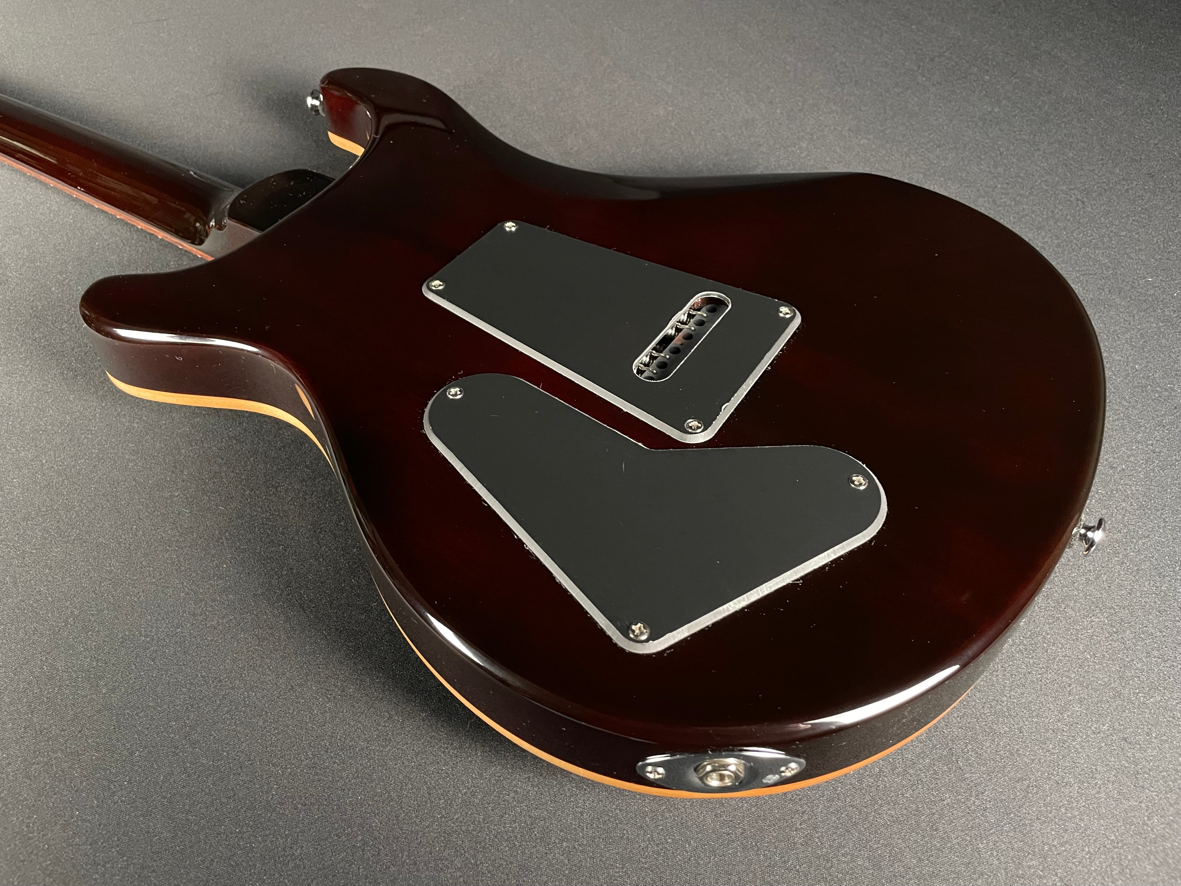 PRS SE Special Semi-Hollow w/Gig Bag - Orange Tiger Smokeburst - Metronome Music Inc.