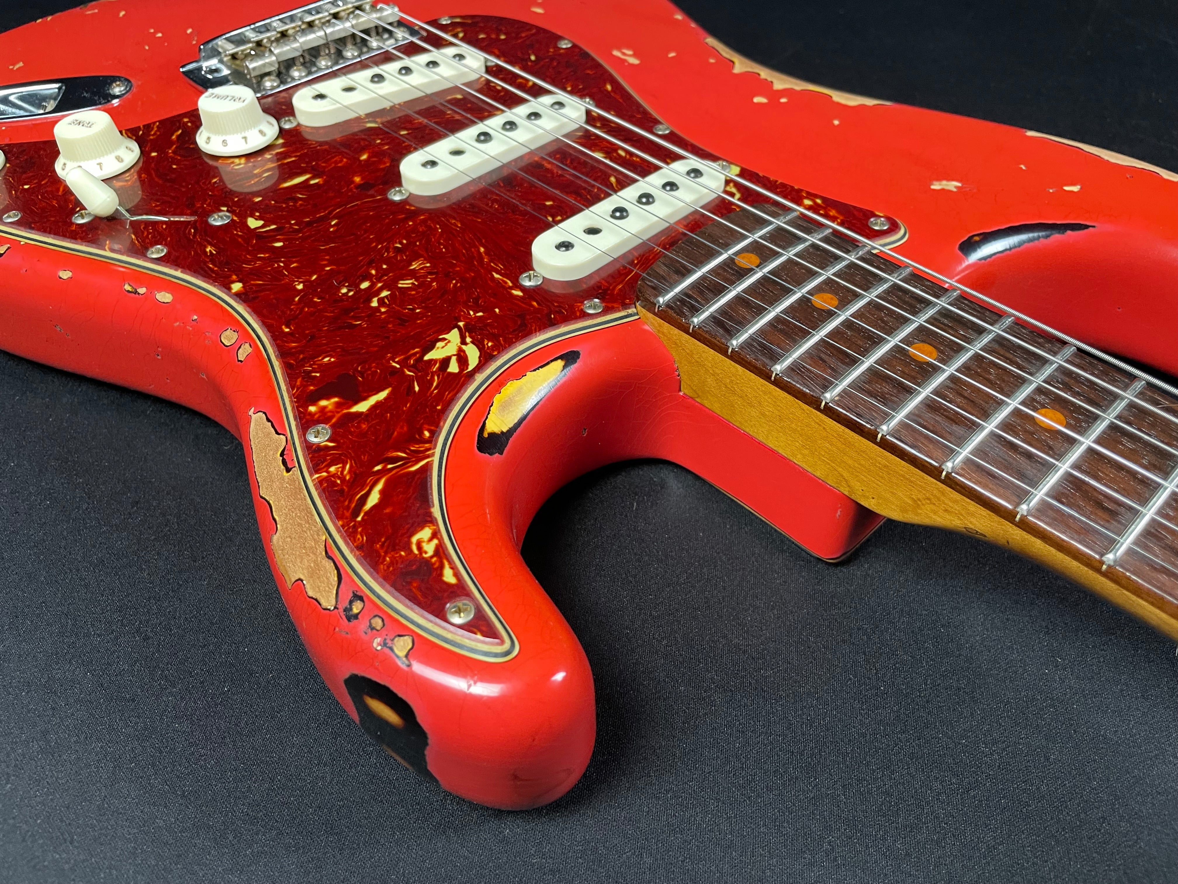 Fender Custom Shop Limited Edition '61 Stratocaster Heavy Relic- Aged Fiesta Red over 3TSB