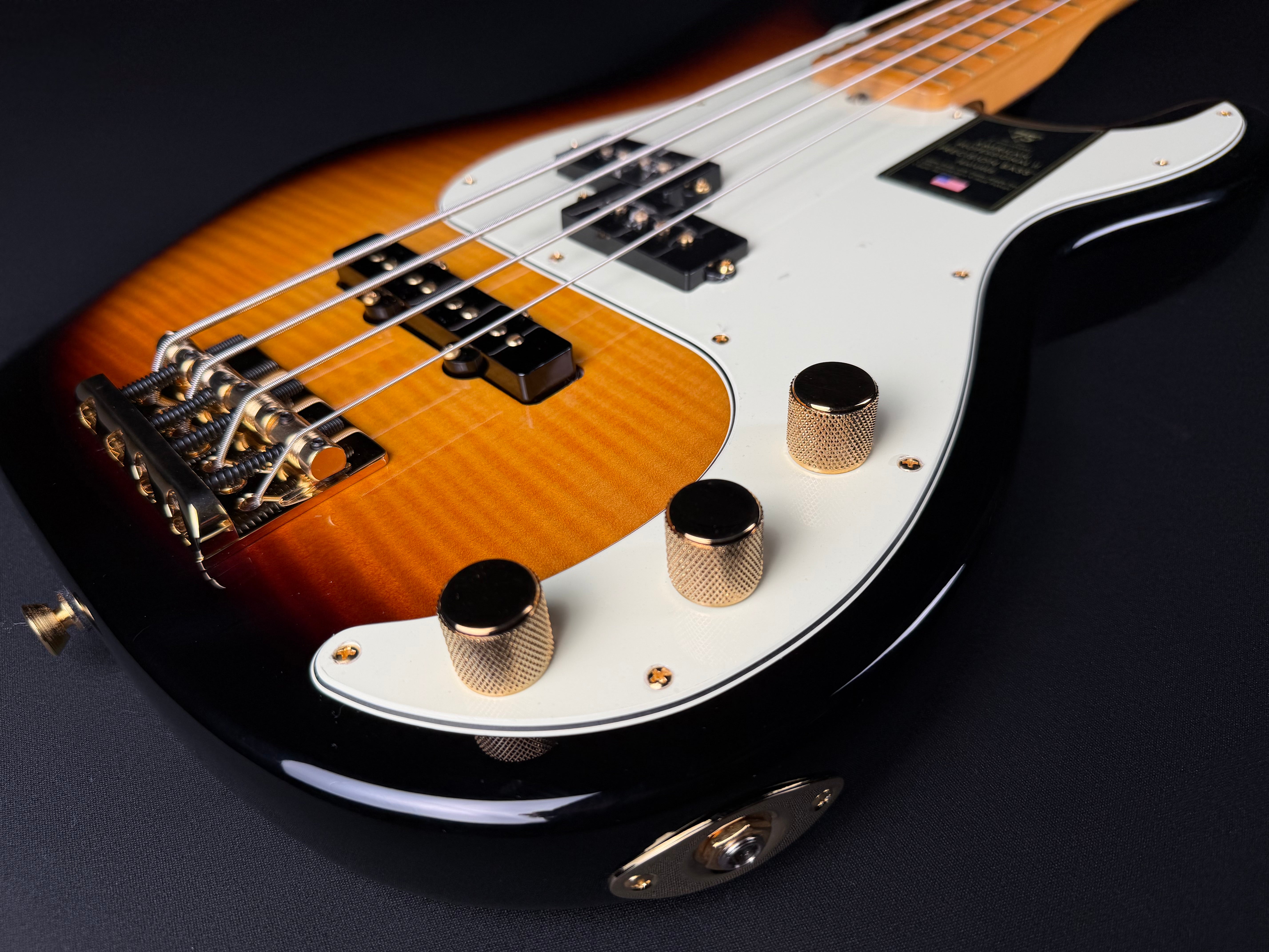 Fender 75th Anniversary American Professional PJ Bass - 2-Color Sunbur