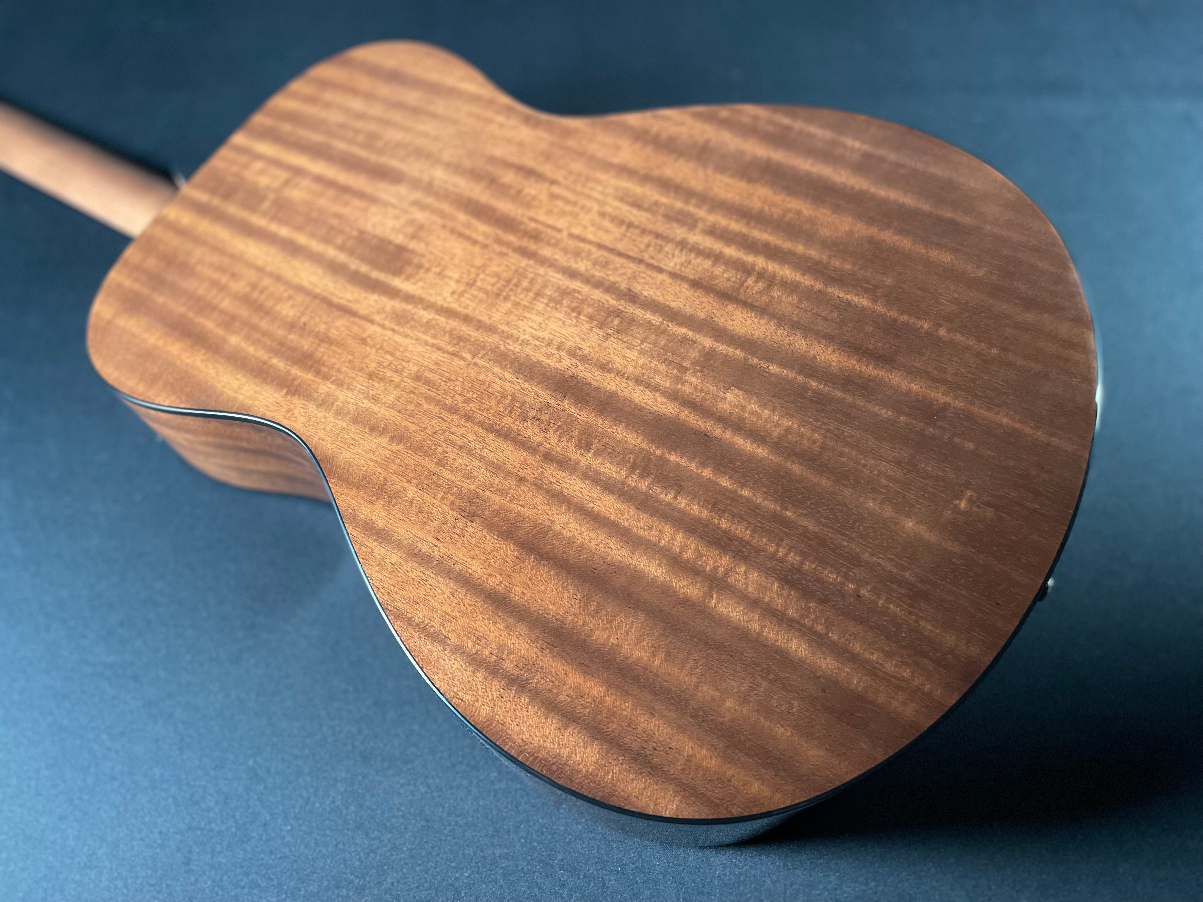 Yamaha Storia III Acoustic/Electric Guitar | Metronome Music Inc.