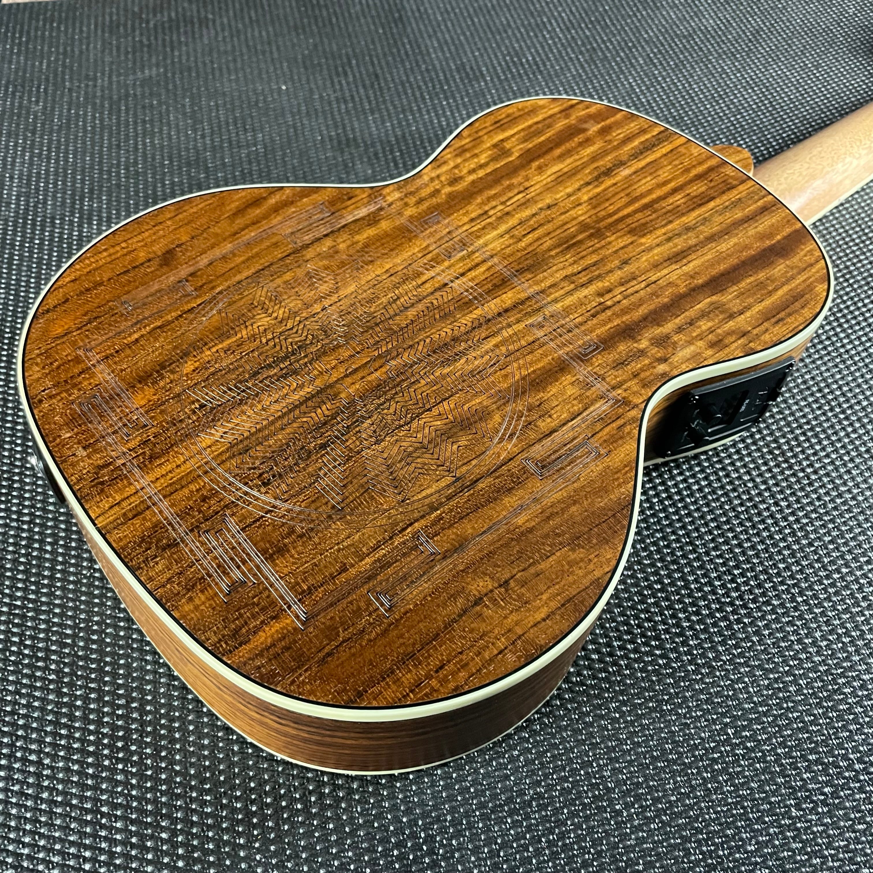 Fender Dani Harrison Tenor Ukulele- Turquoise - Metronome Music Inc.
