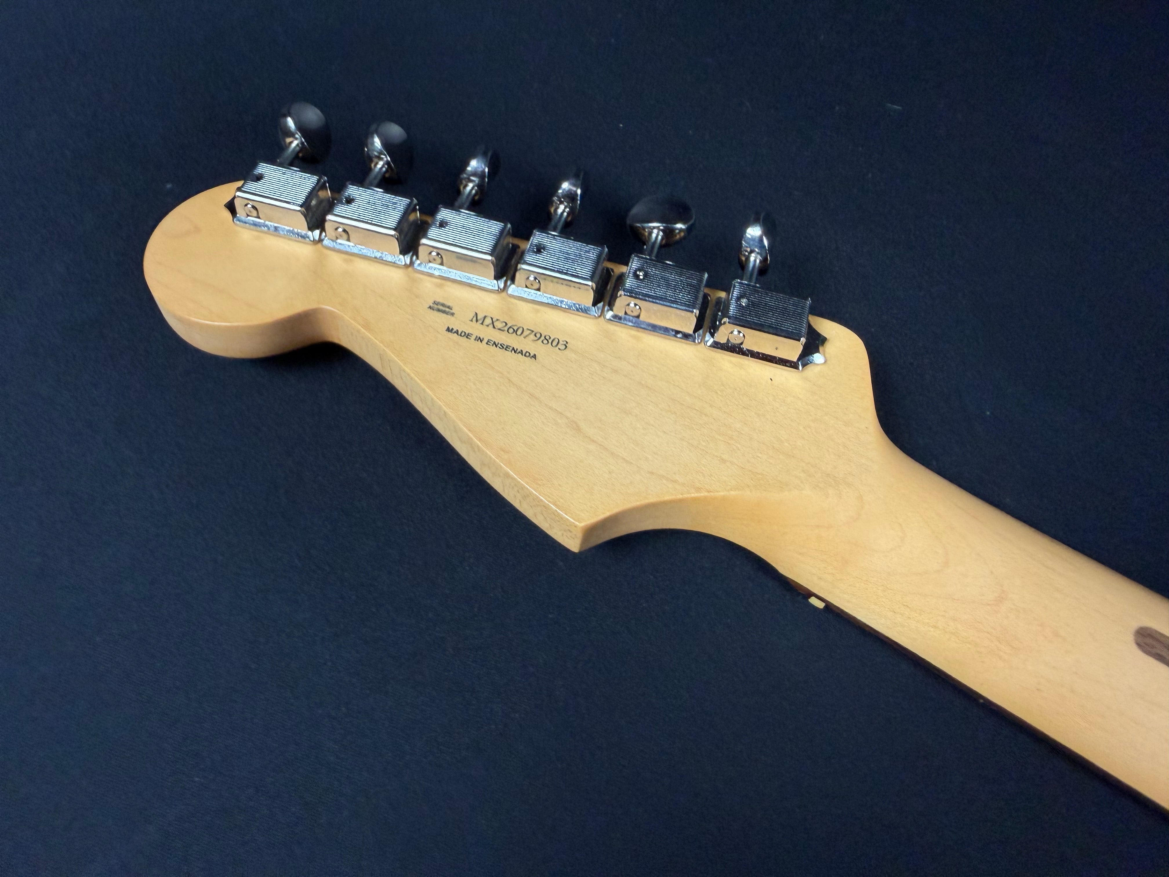 Fender Player II Stratocaster HSS, Rosewood - 3-Color Sunburst