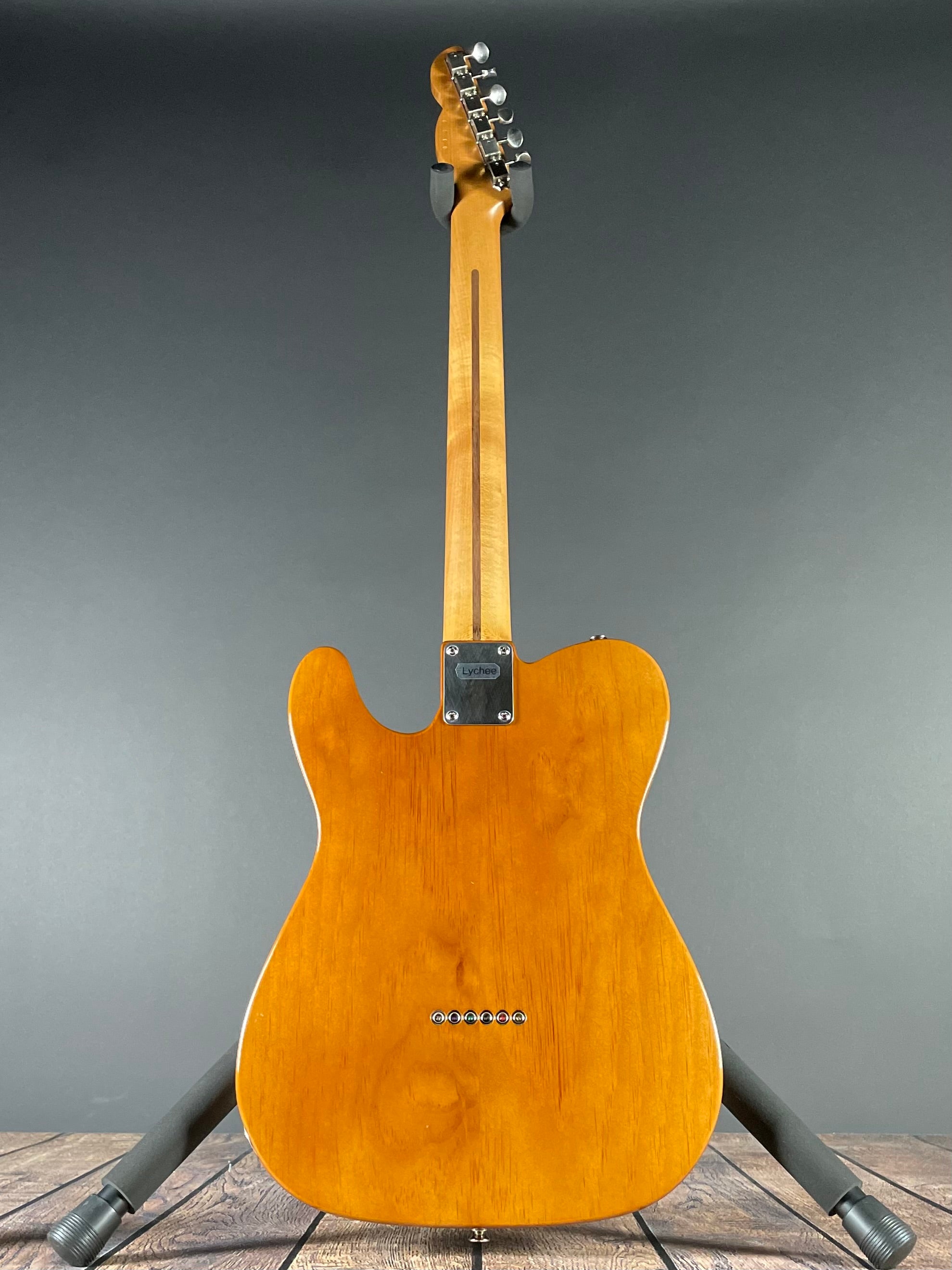 LsL Instruments Thin Bone HH "Lychee", Roasted Maple- Candy Apple Red (6lbs 3oz) - Metronome Music Inc.