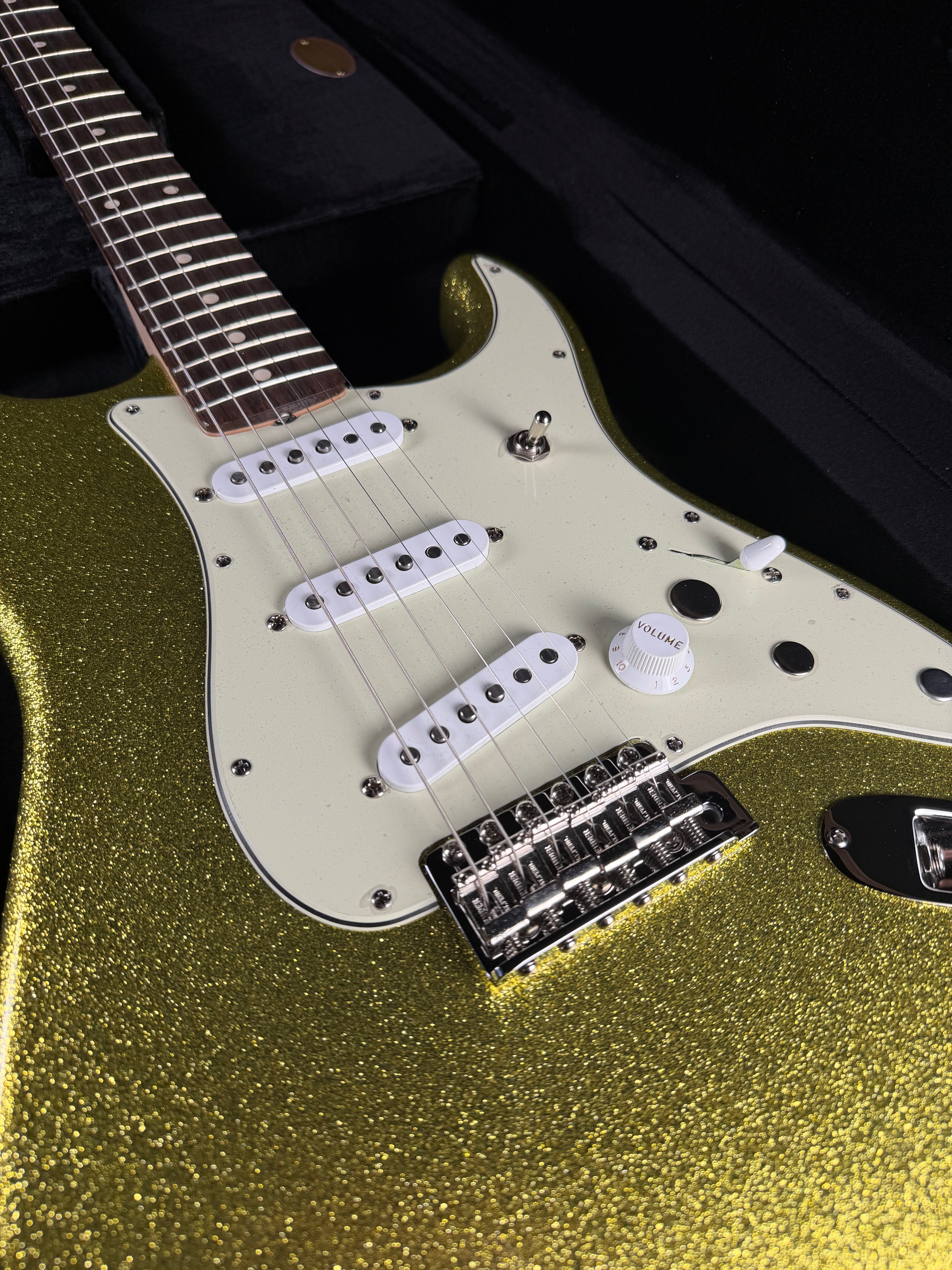 Fender Custom Shop Dick Dale Stratocaster - Chartreuse Sparkle