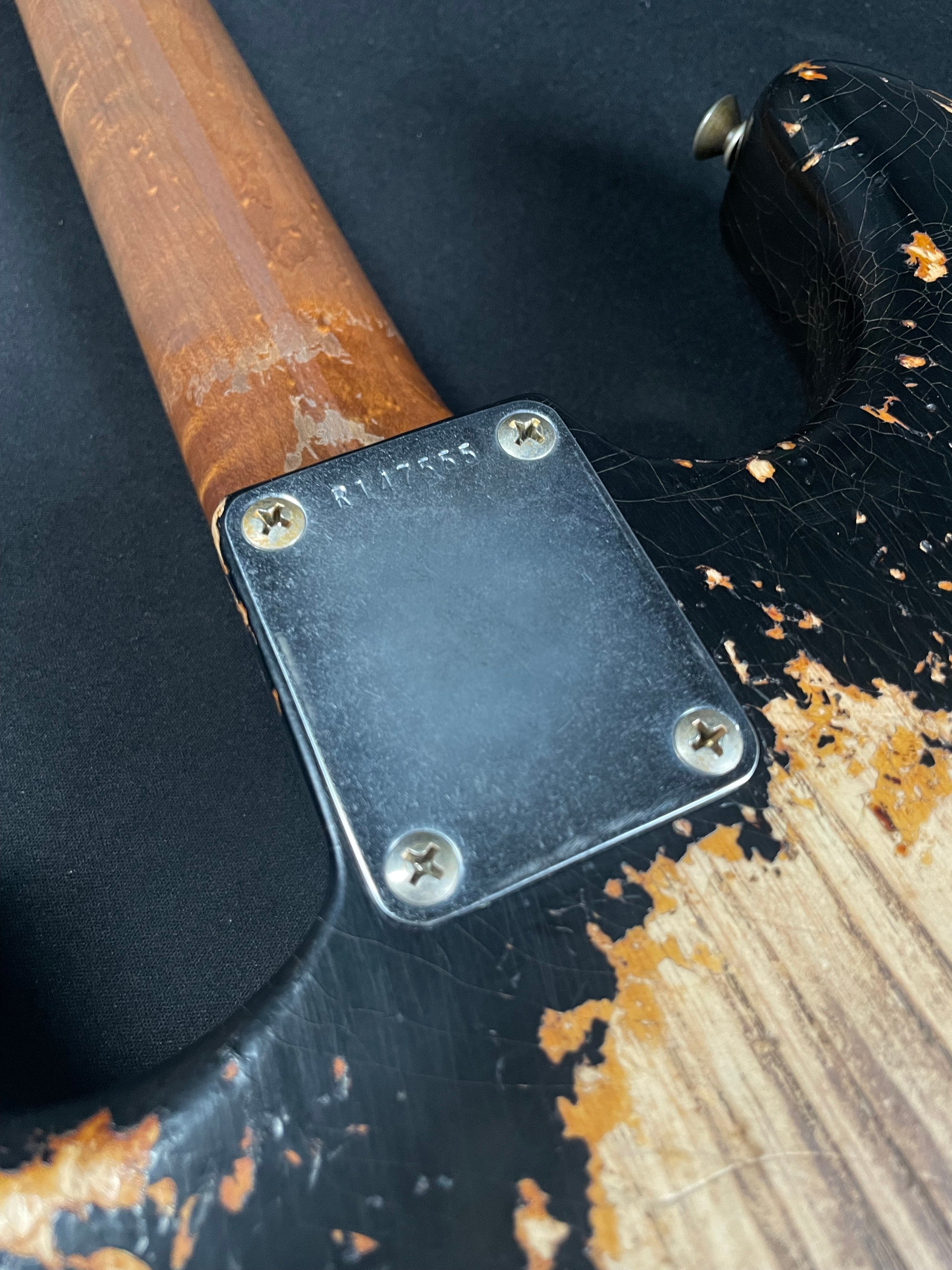 Fender Custom Shop Master Built 50s Stratocaster Heavy Relic Black/Violin Burst - Metronome Music Inc.