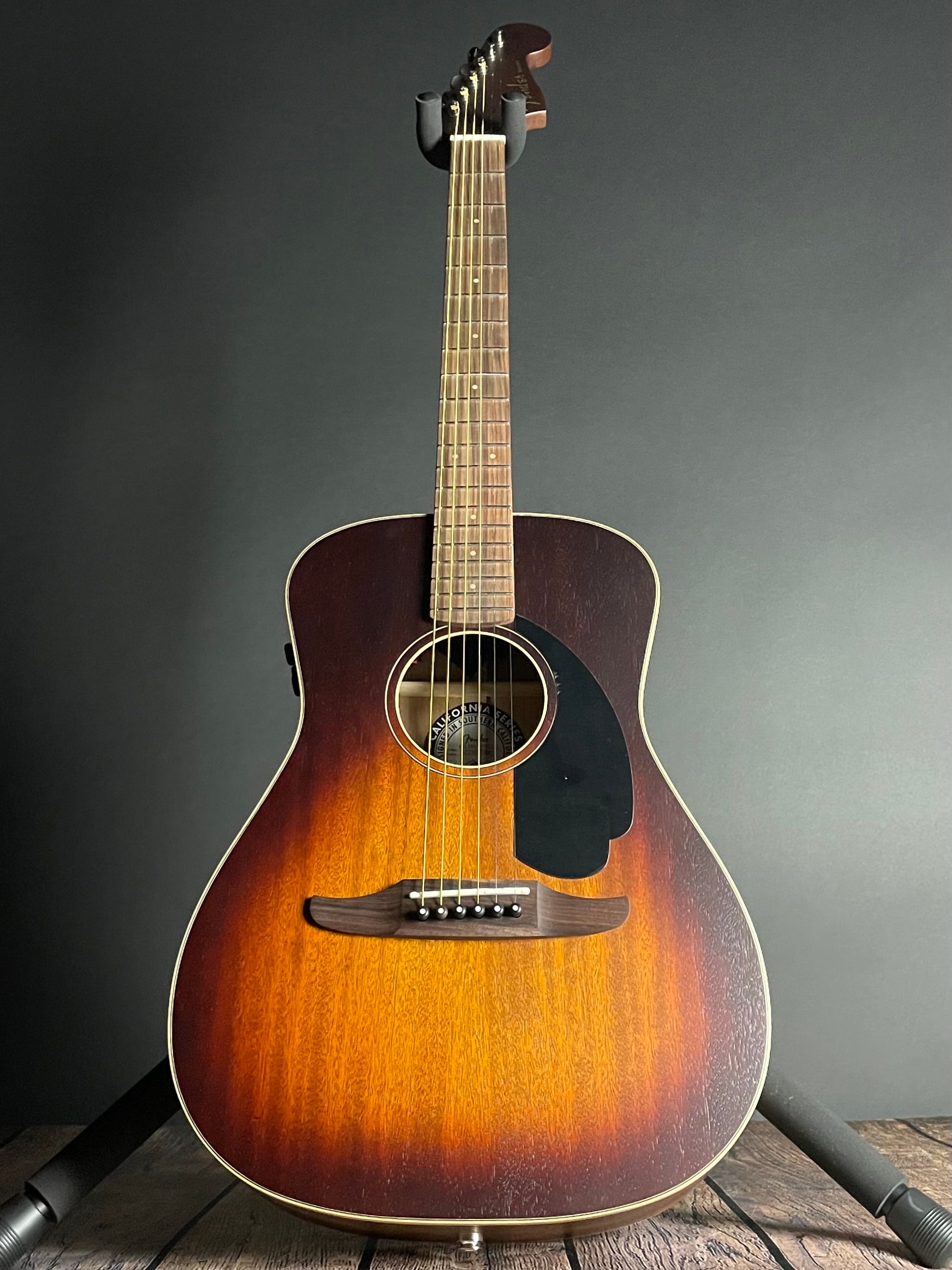 Fender Malibu Special Acoustic w/Gig Bag, Pau Ferro Fingerboard- Honey Burst - Metronome Music Inc.