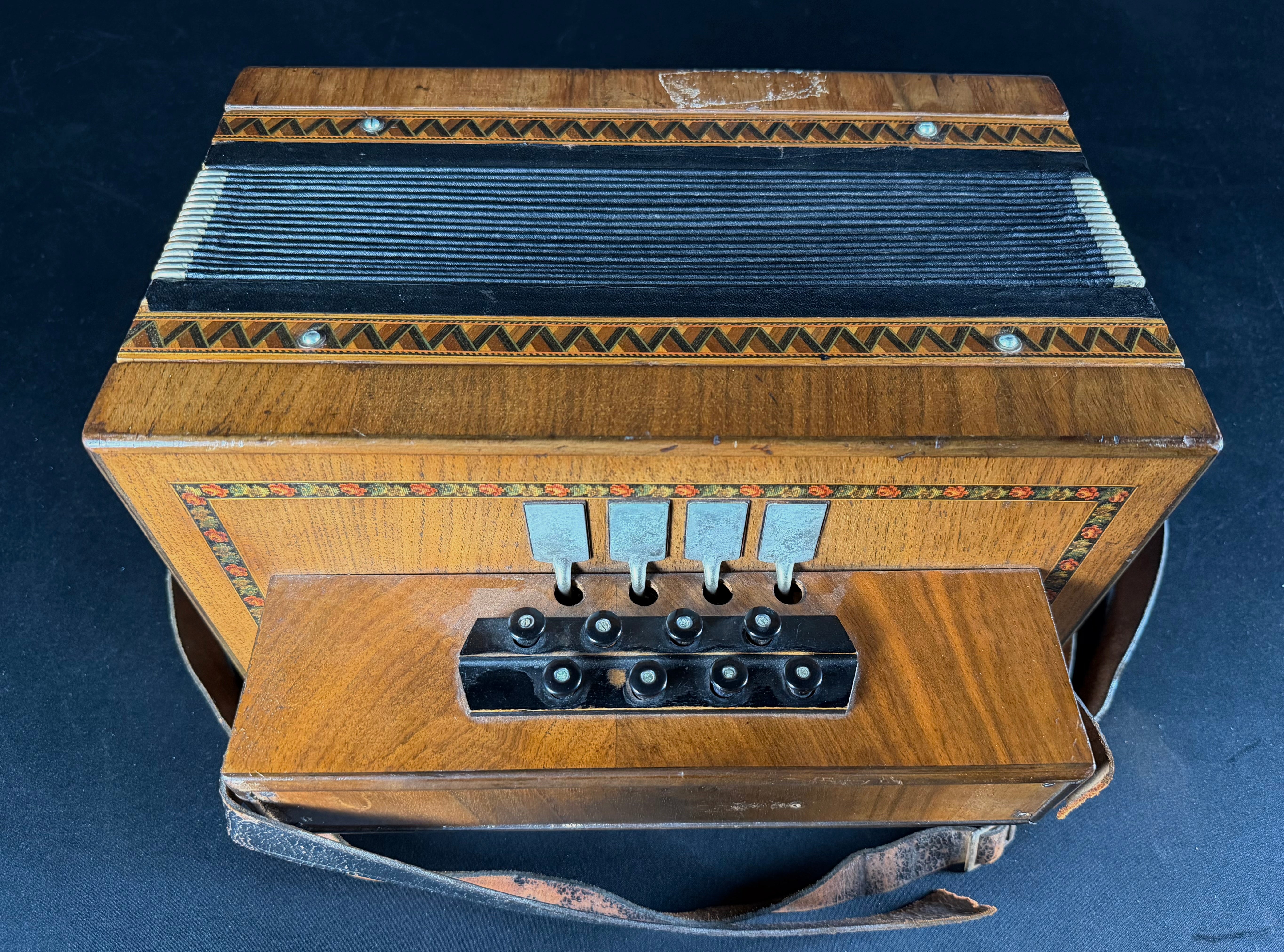 Hohner Button Box Accordion Germany, Unknown Model (1920s) - Metronome Music Inc.