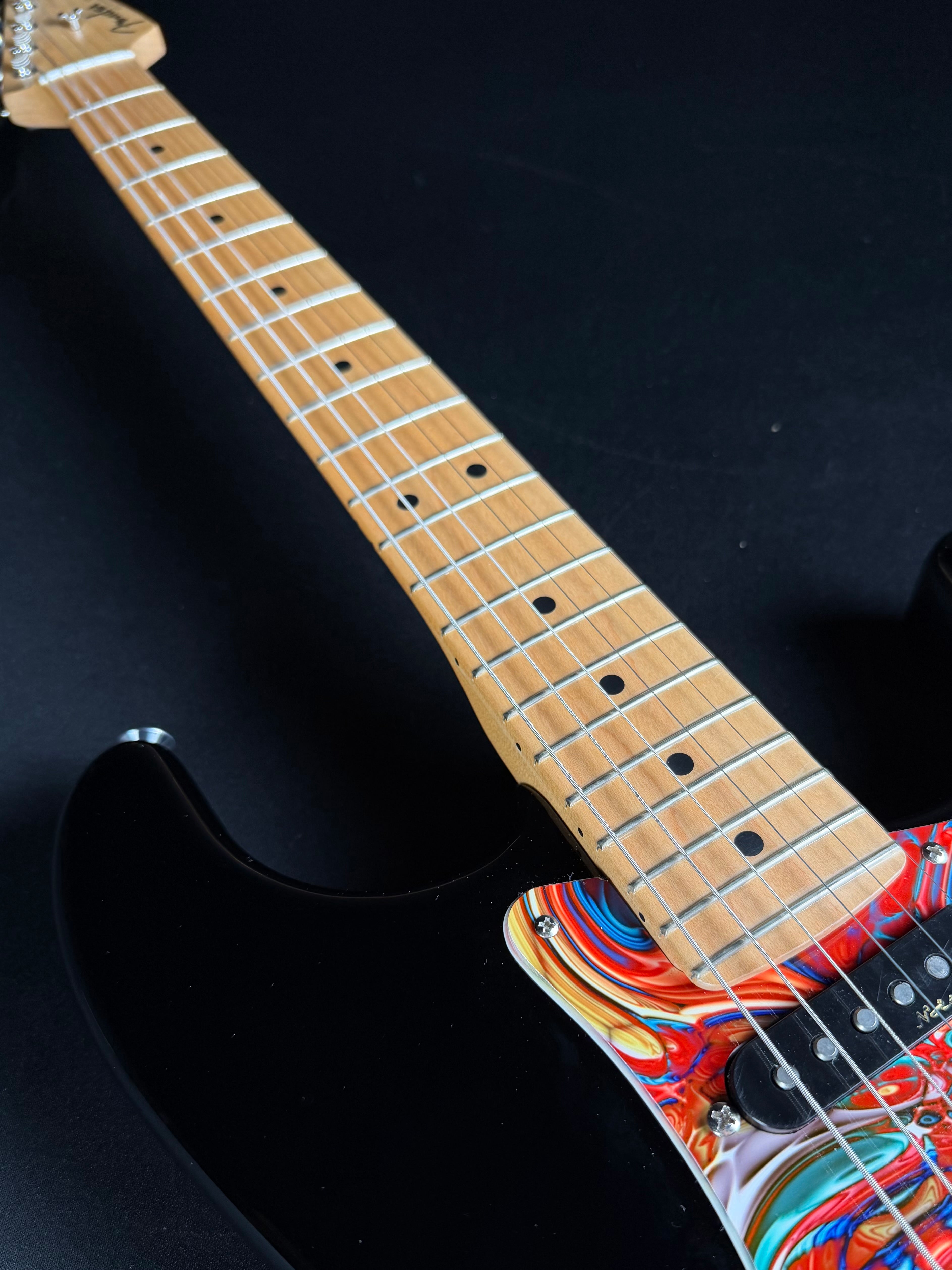 Fender Eric Clapton Stratocaster, Maple Fingerboard Black (2017) - Metronome Music Inc.