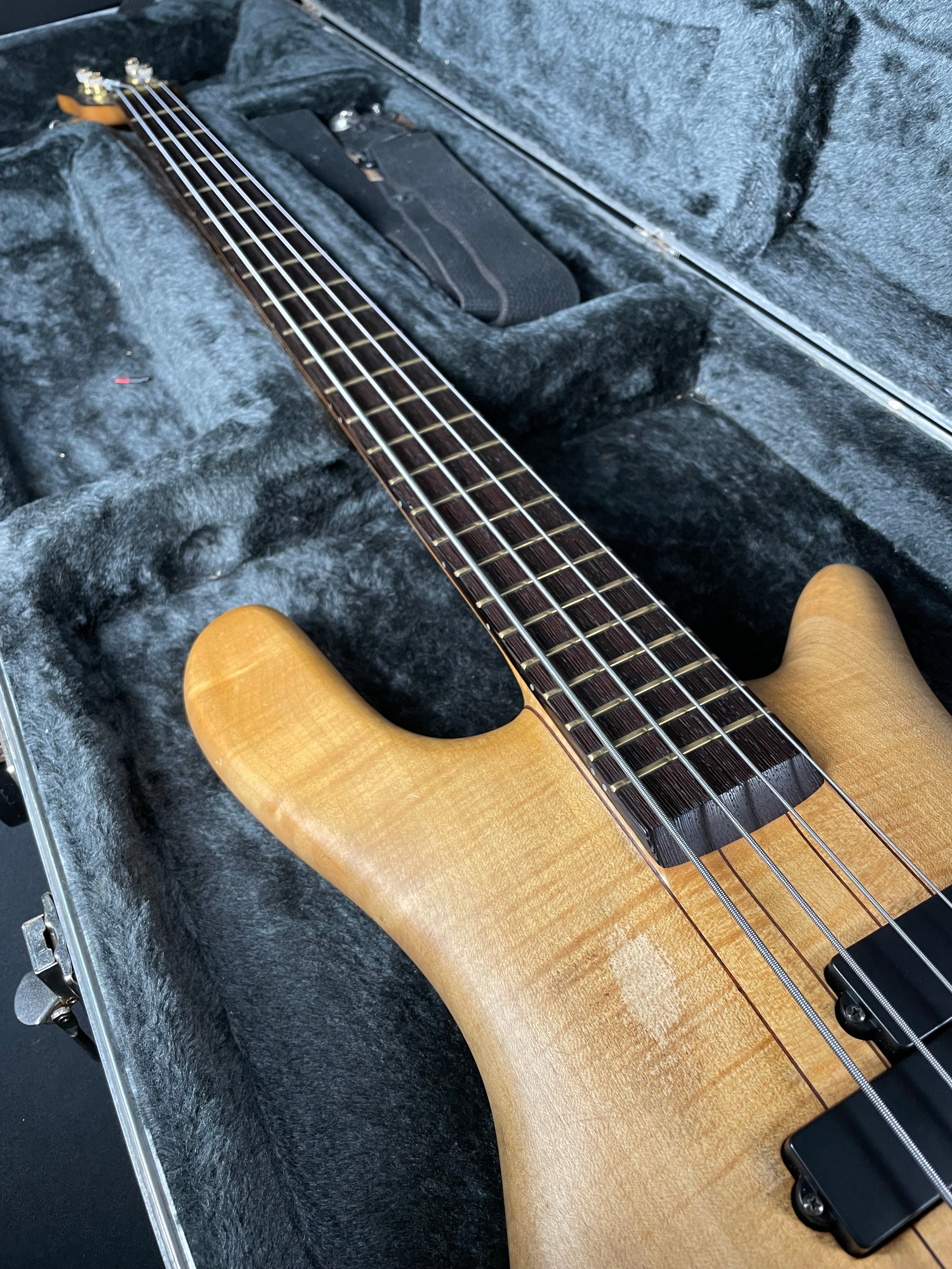 Warwick Streamer Stage I, Modified - Natural (Early 90s)