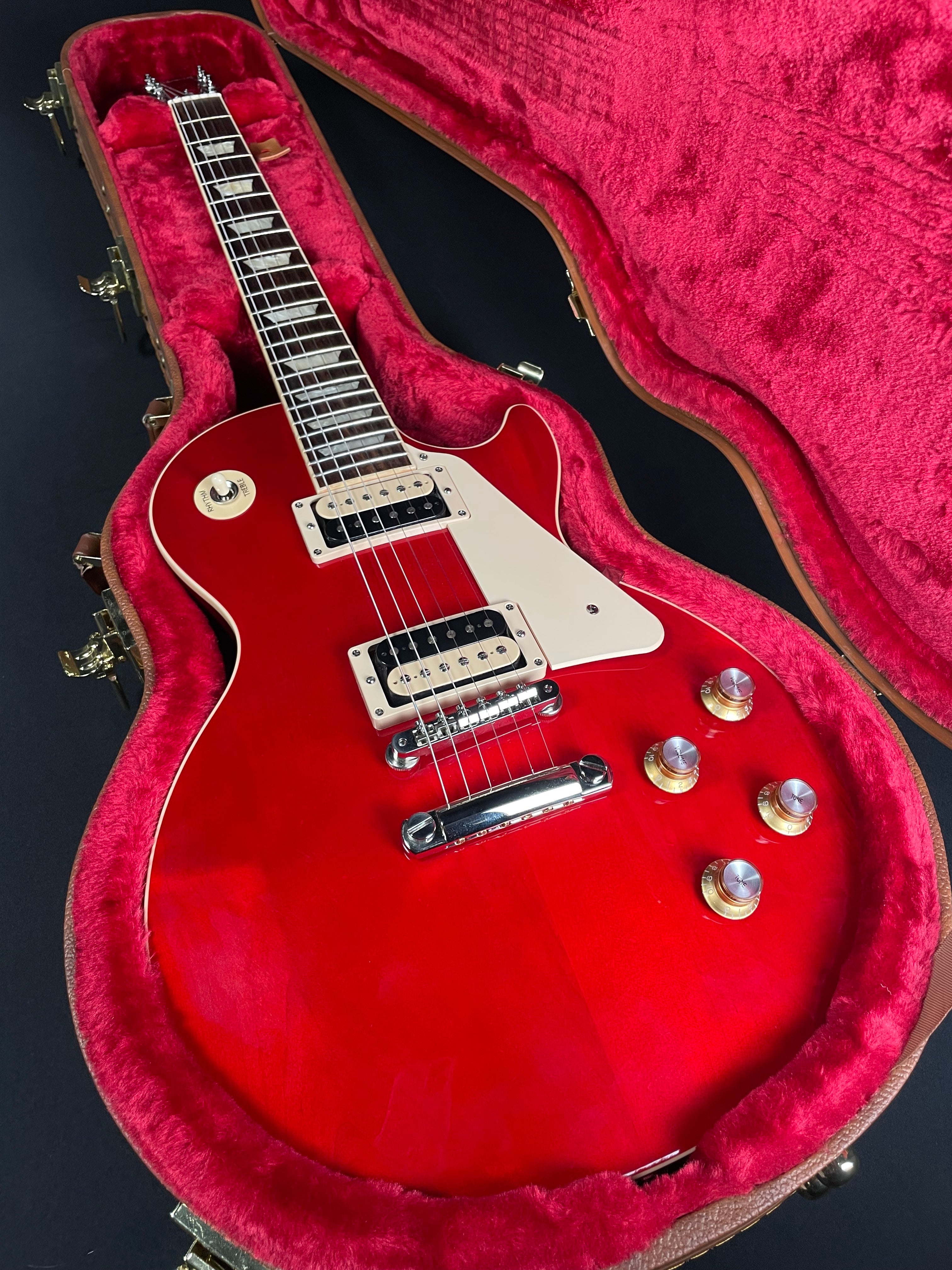 Gibson Les Paul Classic w/OHSC - Translucent Cherry (2020)