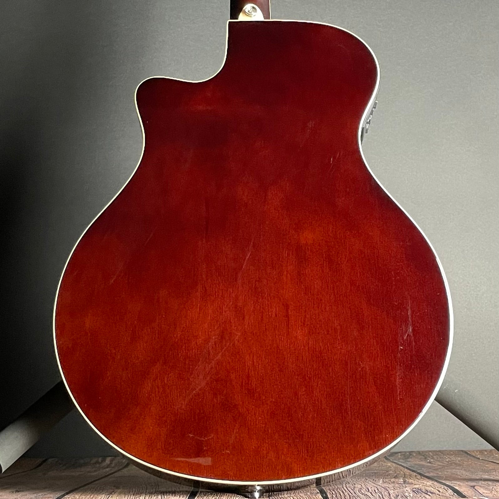 Yamaha APX600 Thinline Acoustic- Natural