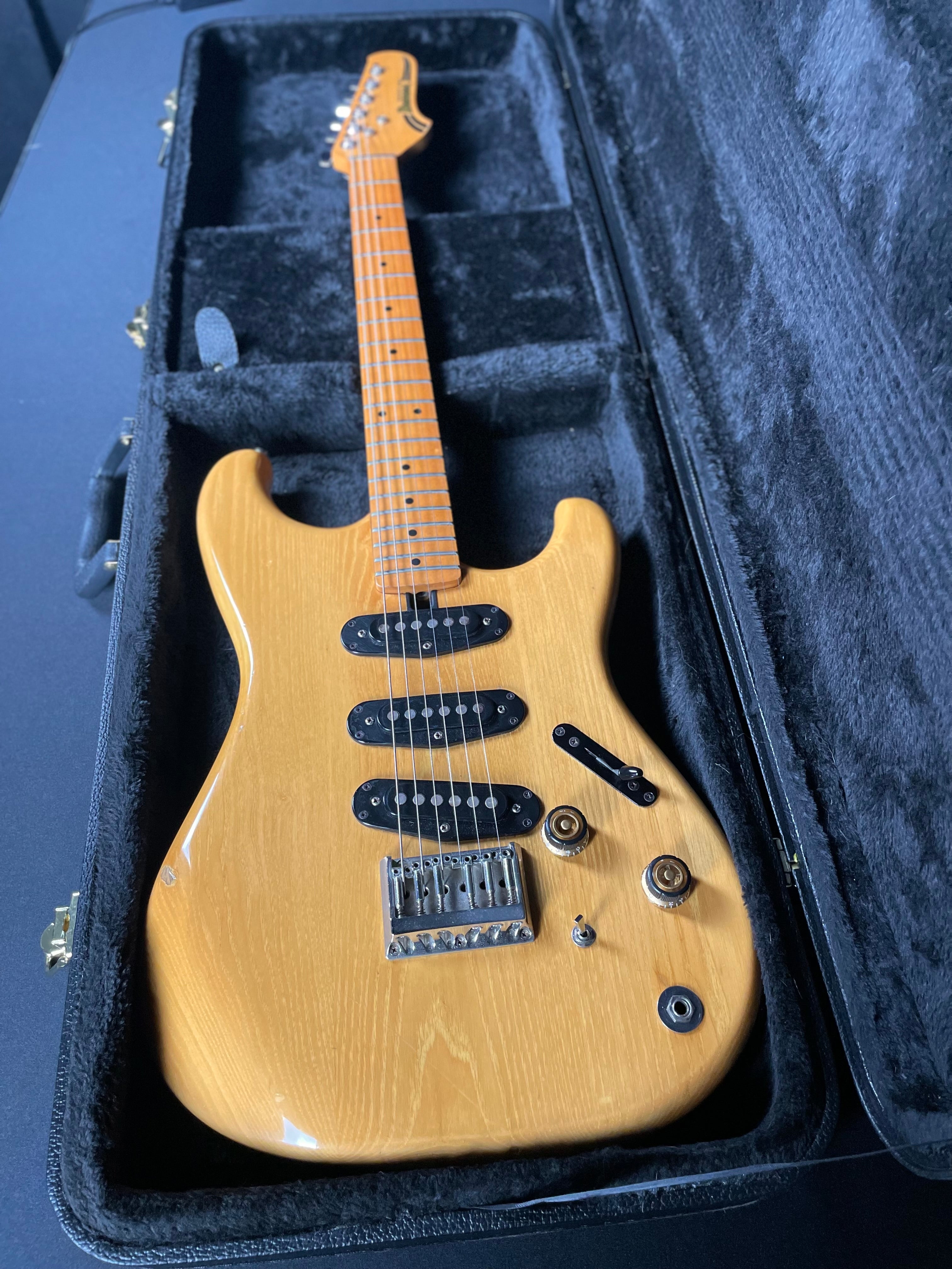 Ibanez Roadster RS300 w/HSC - Natural (1980) | Metronome Music Inc.