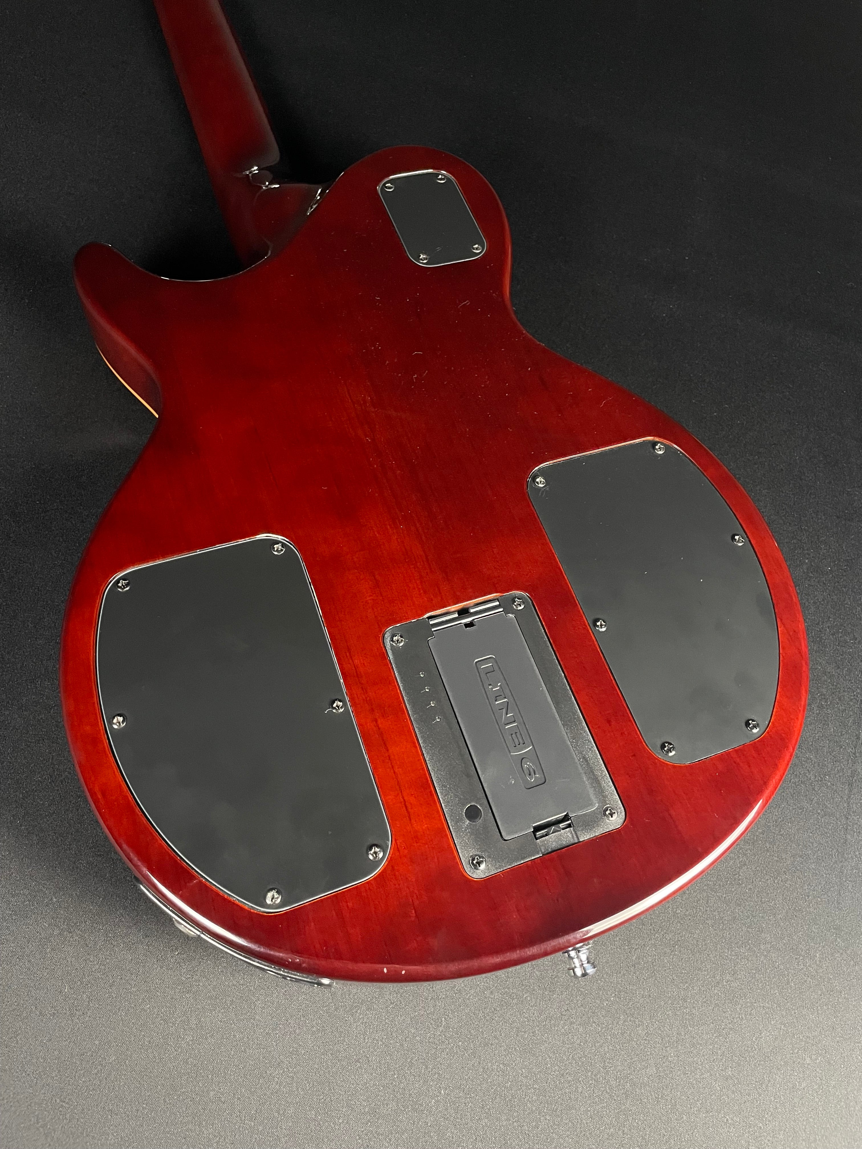 Line 6 James Tyler JTV-59 Variax w/Gig Bag - Cherry Sunburst (2019)