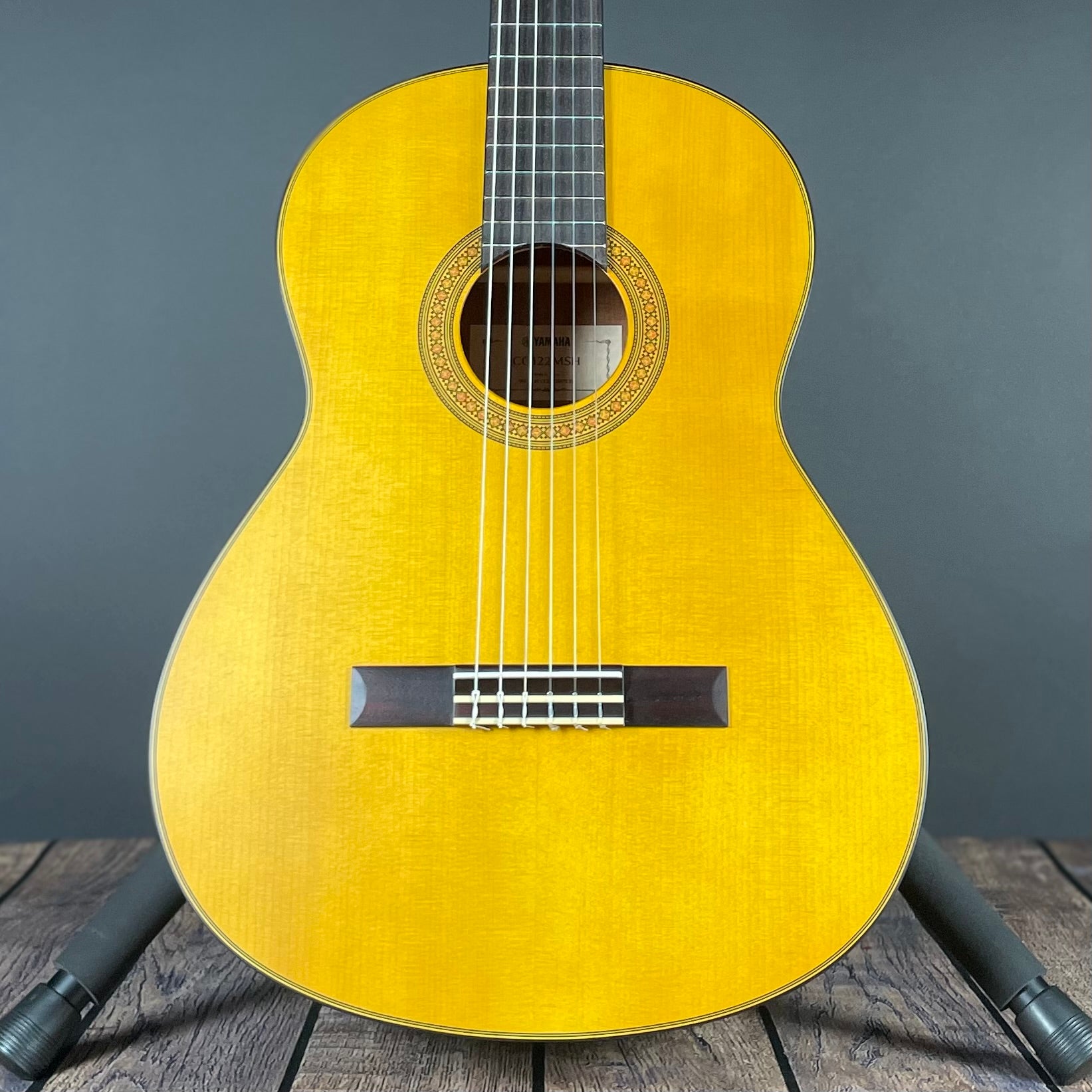 Yamaha CG122MCH Cedar Top Classical Guitar