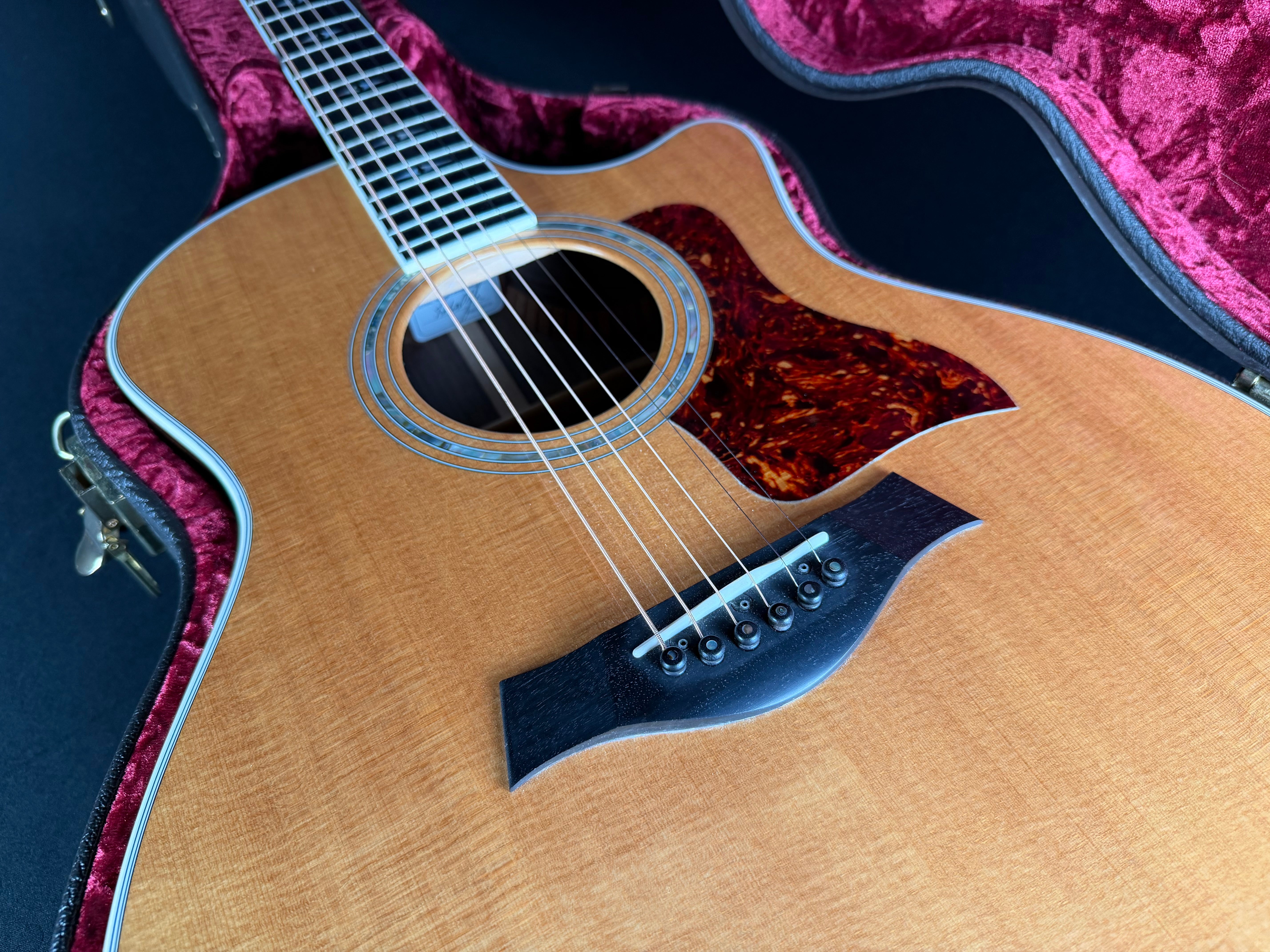 Taylor 814c w/OHSC ES1 Electronics - Natural (1996) - Metronome Music Inc.