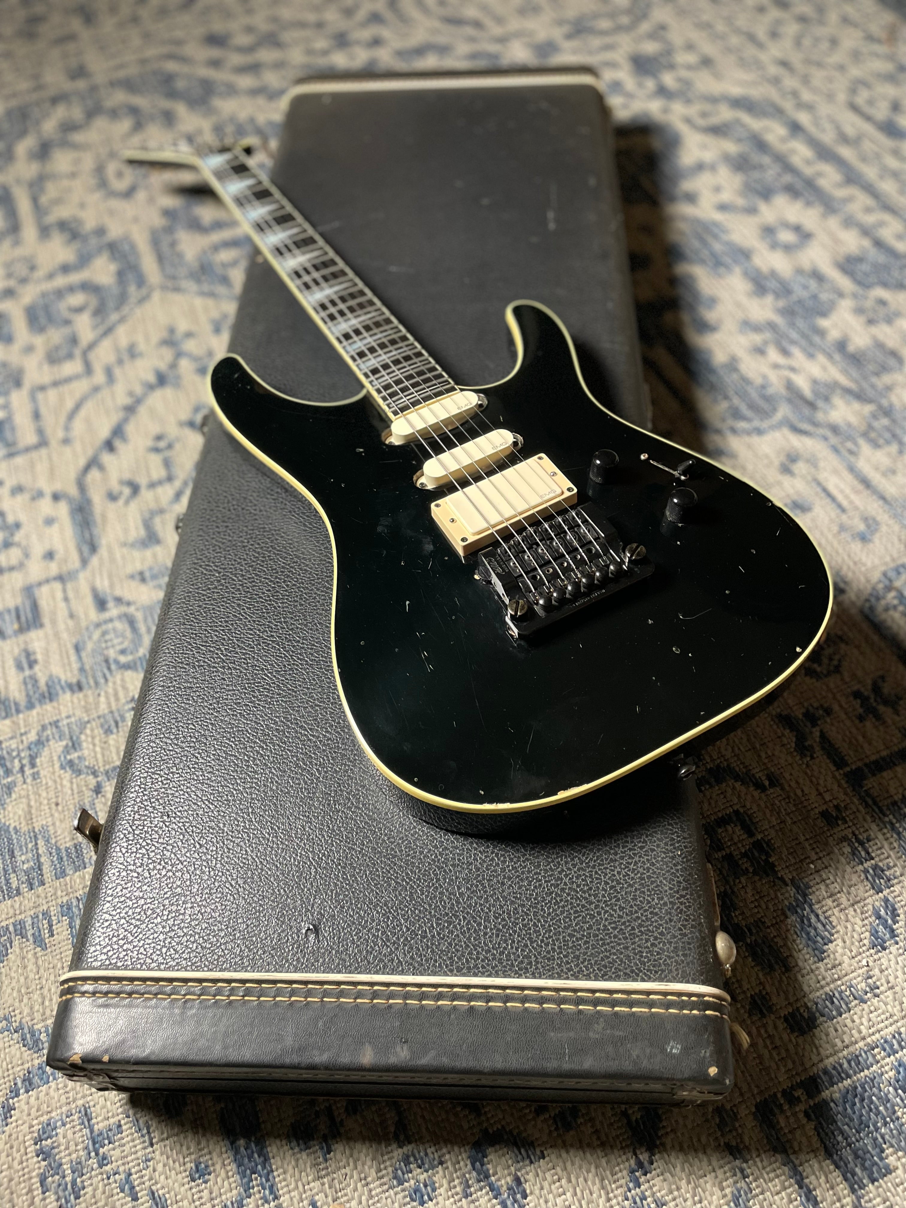 Robin Medley Custom w/OHSC- Black (1985-87) - Metronome Music Inc.