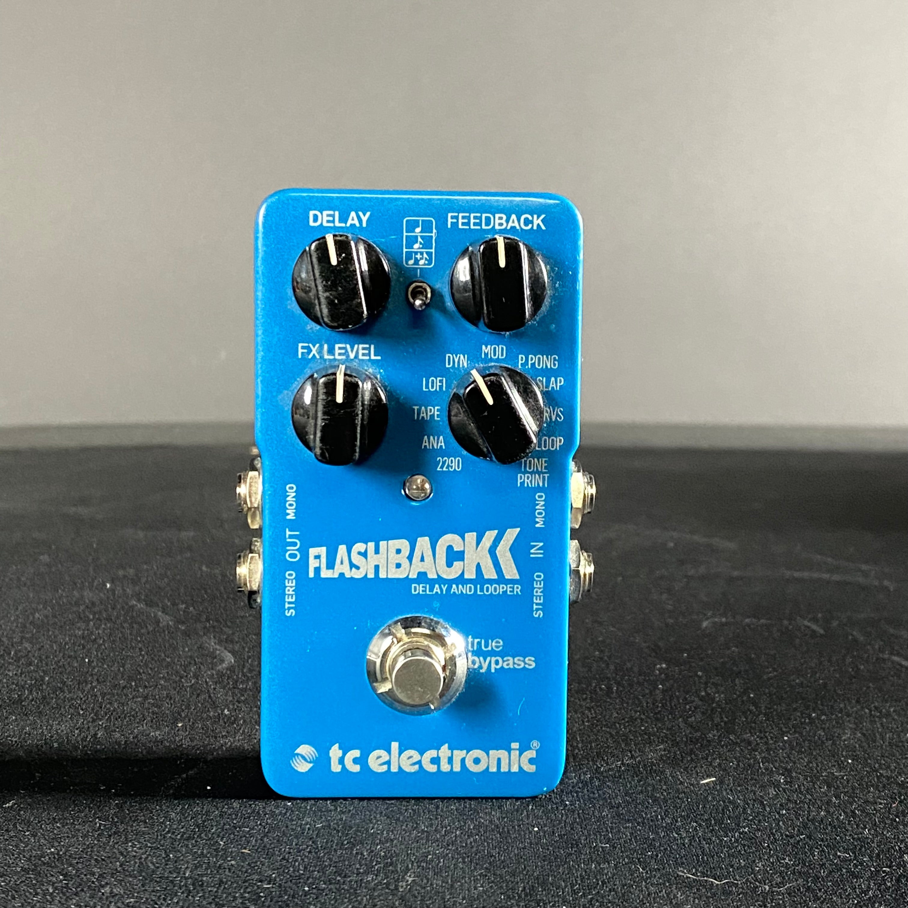 TC Electronic Flashback Delay and Looper (USED) - Metronome Music Inc.