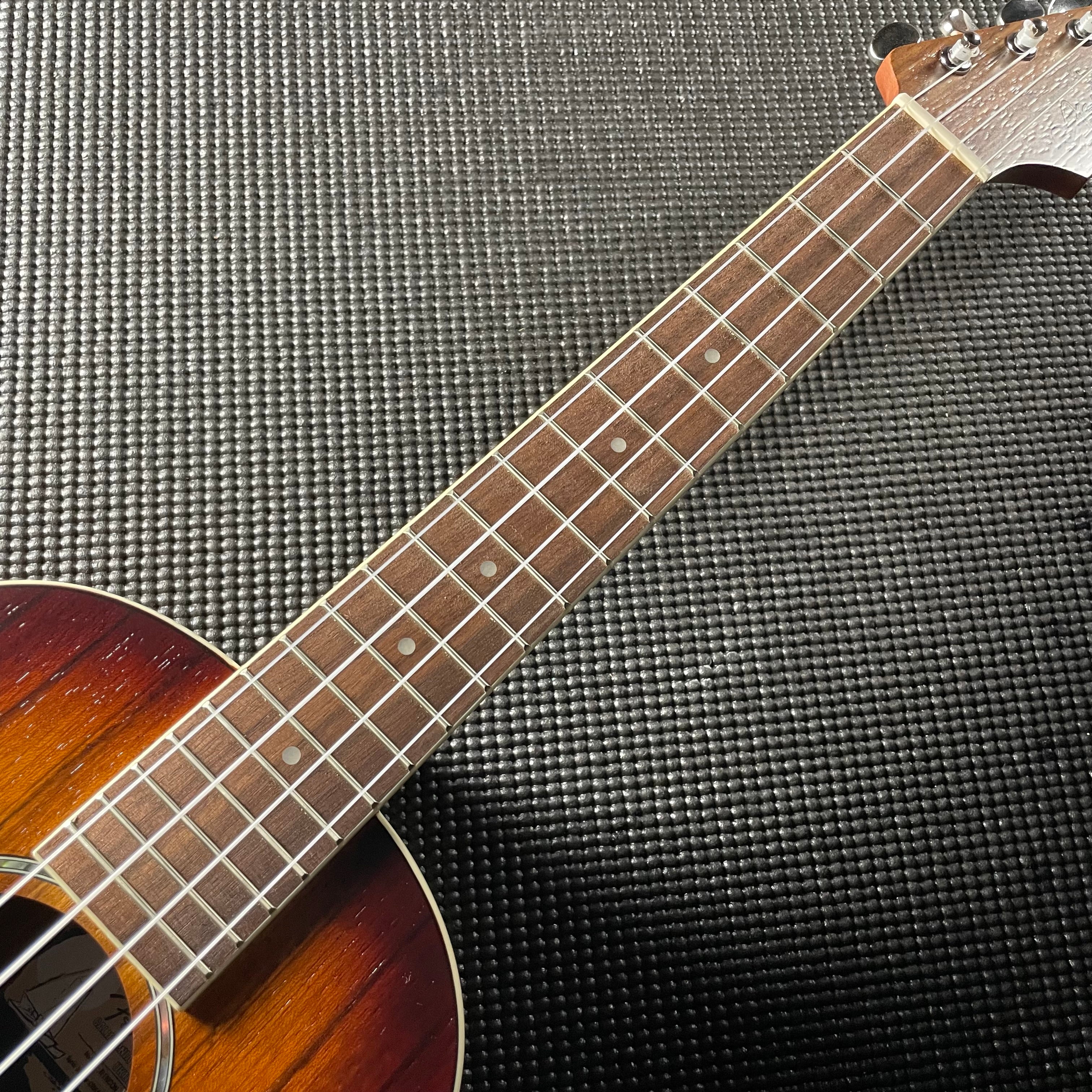 Fender Rincon Tenor Ukulele, Walnut Fingerboard- Aged Cognac Burst - Metronome Music Inc.