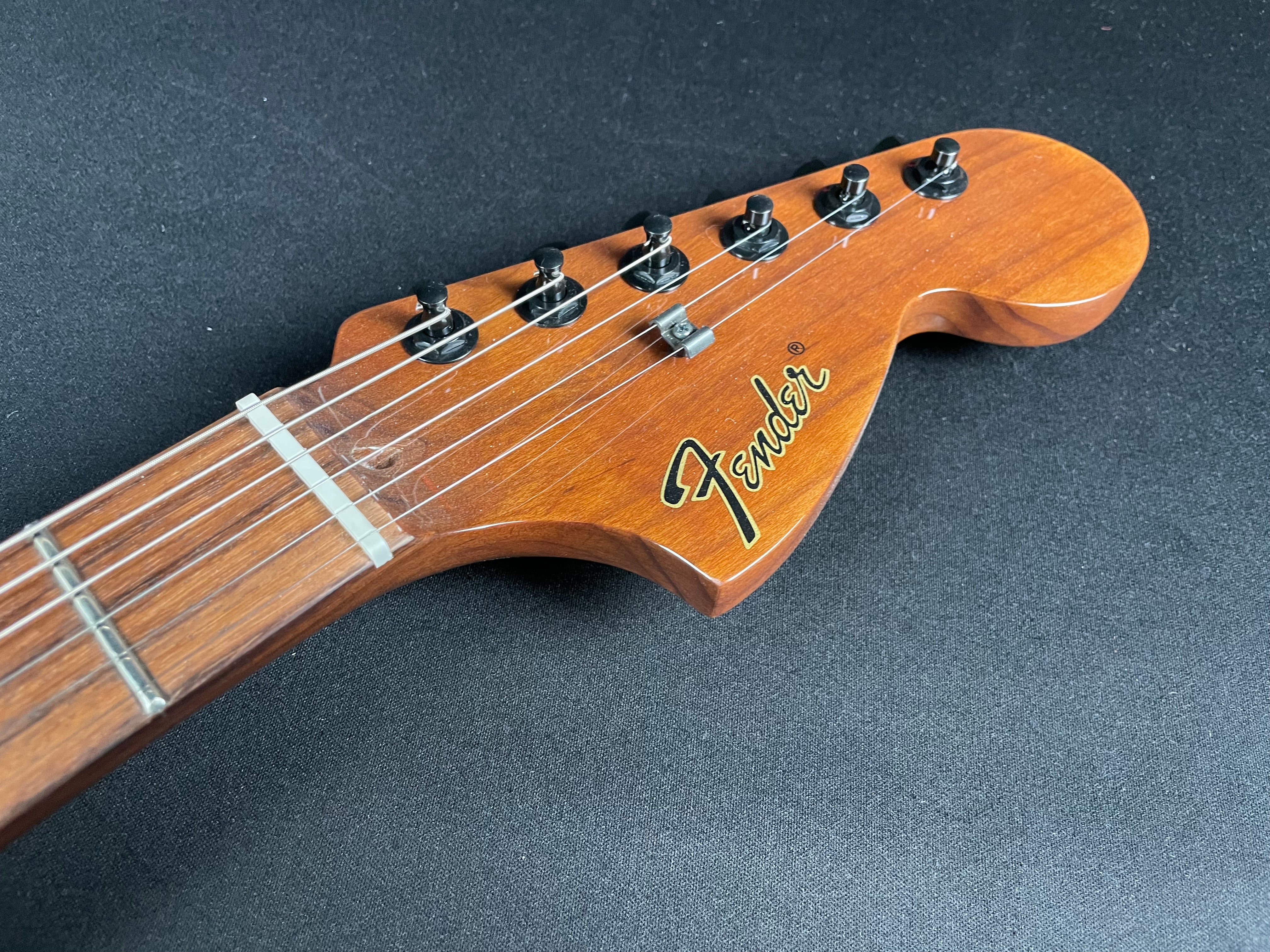 Fender Tom DeLonge Starcaster - Satin Olympic White (MINT) - Metronome Music Inc.