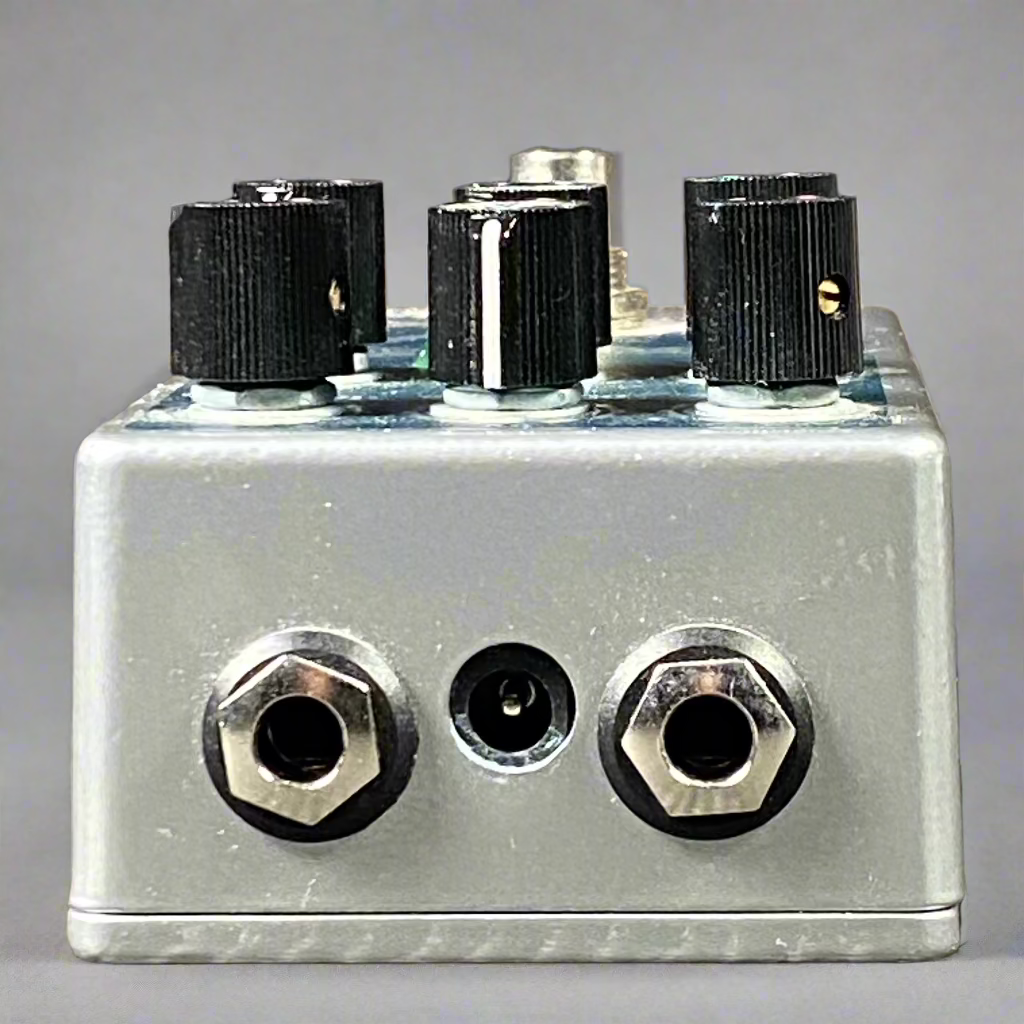 Earthquaker Devices Sea Machine Chorus (used) - Metronome Music Inc.