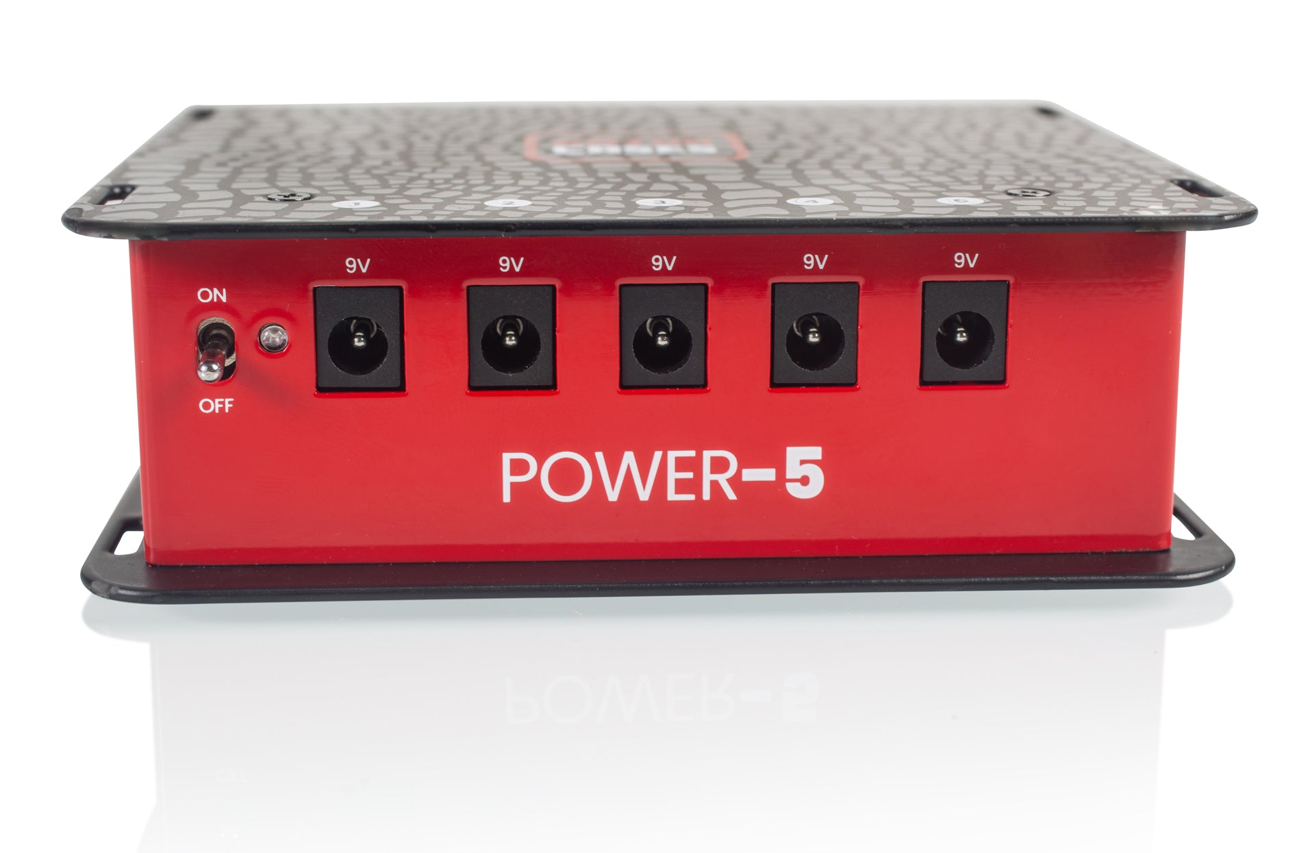 Guitar Effects Pedal Power Supply with 5 Isolated Outputs - Metronome Music Inc.