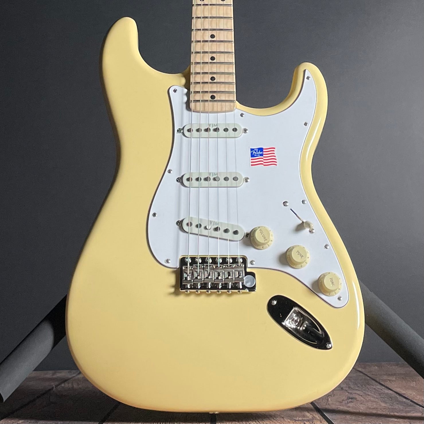 Fender Yngwie Malmsteen Stratocaster, Scalloped Maple - Vintage White