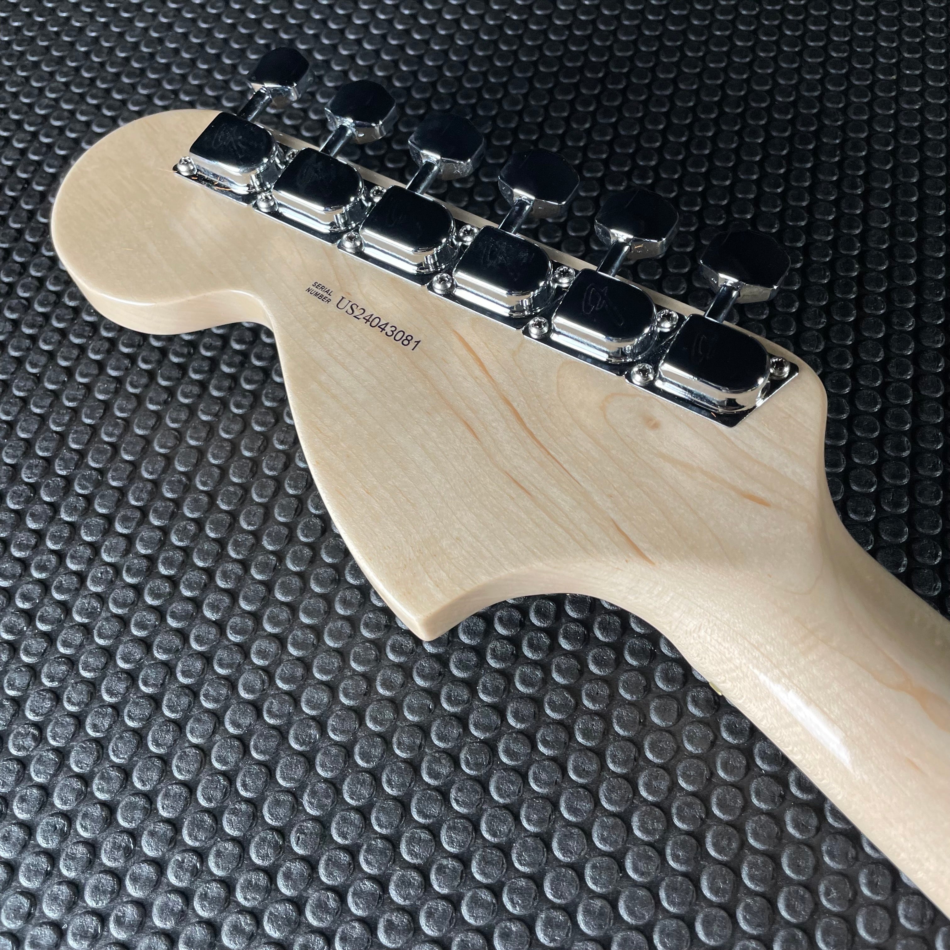 Fender Yngwie Malmsteen Stratocaster, Scalloped Maple - Vintage White - Metronome Music Inc.