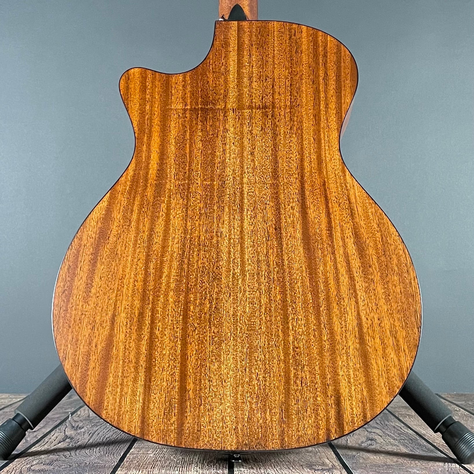 Martin 16 Series GPC-16E Grand Performance w/Softshell Case, Mahogany - Satin - Metronome Music Inc.