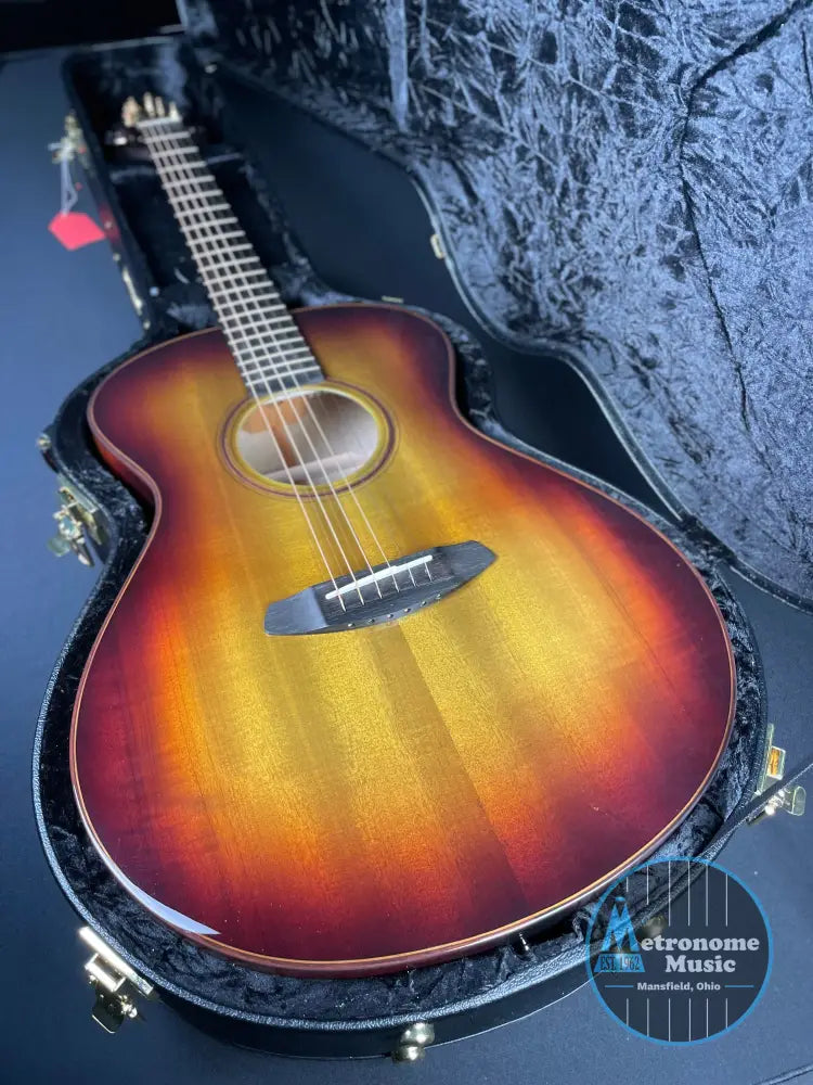 Breedlove Oregon Concert Earthsong LTD K&K Pickup - Metronome Music Inc.