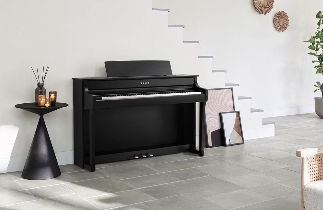 Yamaha Clavinova CLP-845 Digital Piano with Bench - Matte Black - Metronome Music Inc.