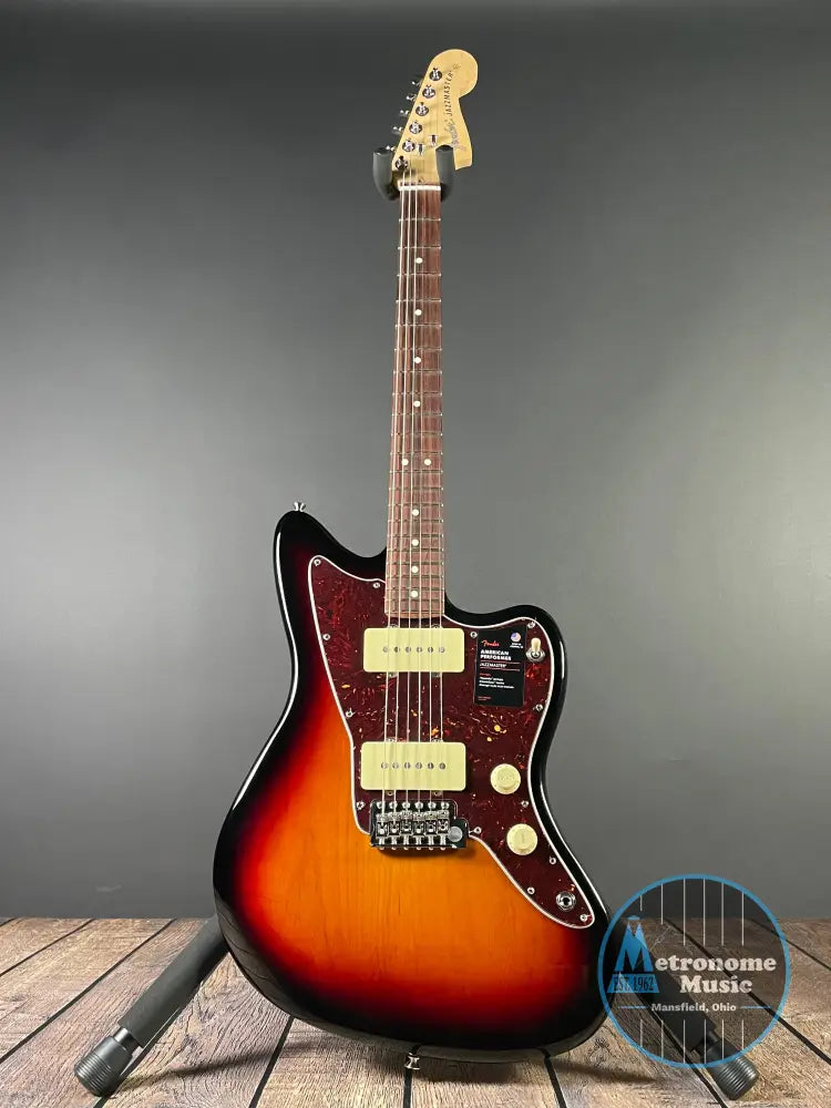 Fender American Performer Jazzmaster, Rosewood- 3-Tone Sunburst - Metronome Music Inc.