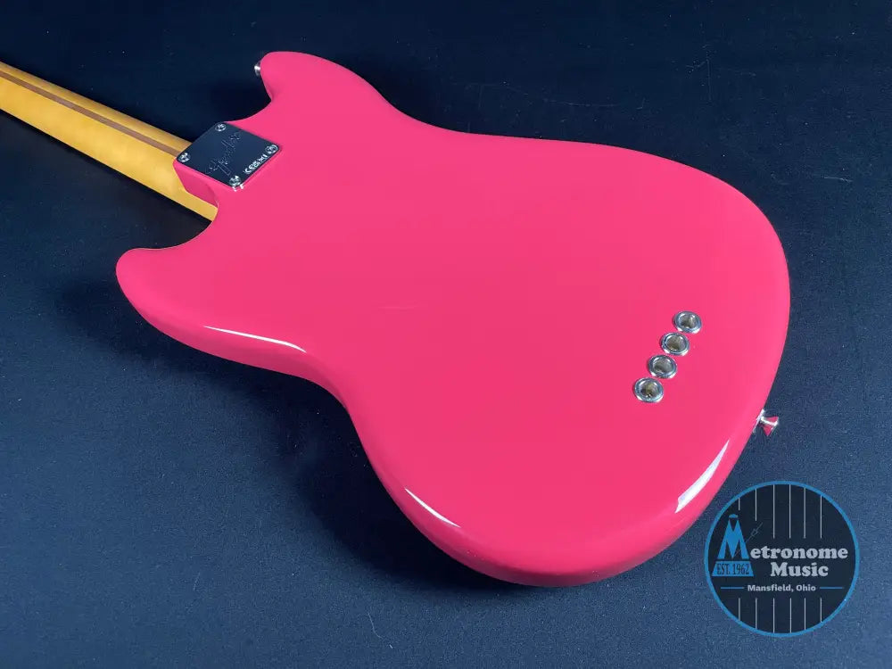 Fender American Professional Classic Mustang Bass - Faded Dakota Red - Metronome Music Inc.