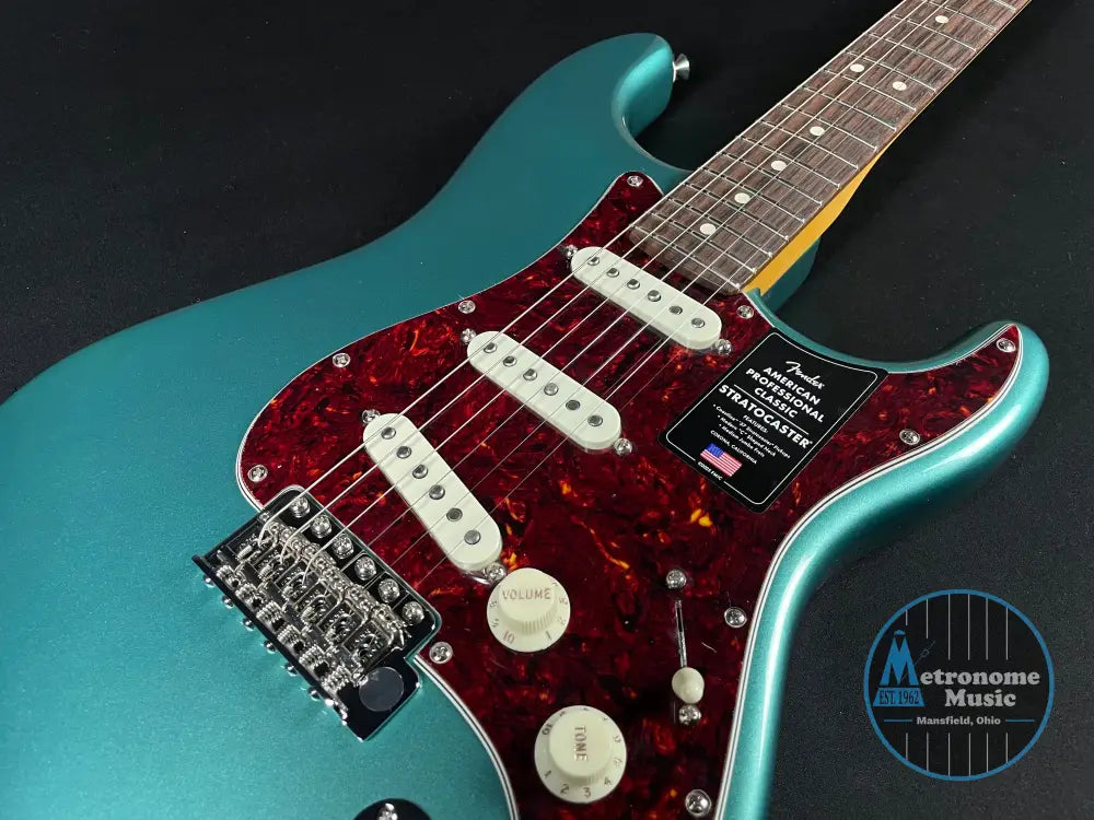 Fender American Professional Classic Stratocaster - Faded Sherwood Green Metallic - Metronome Music Inc.