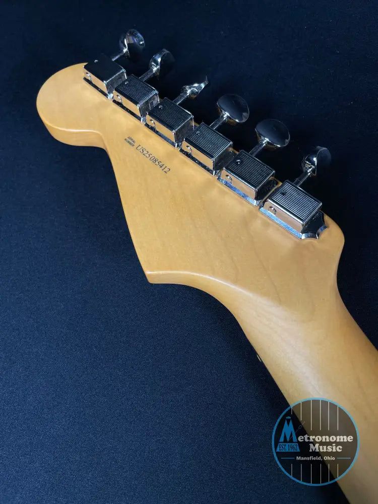 Fender American Professional Classic Stratocaster - HSS, Faded Sherwood Green Metallic - Metronome Music Inc.