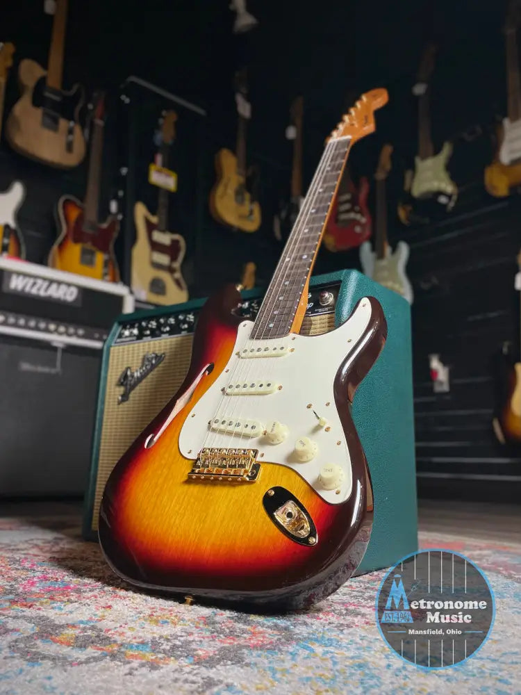 Fender Artisan Korina Stratocaster, Rosewood- Chocolate 3-Color Sunburst - Metronome Music Inc.