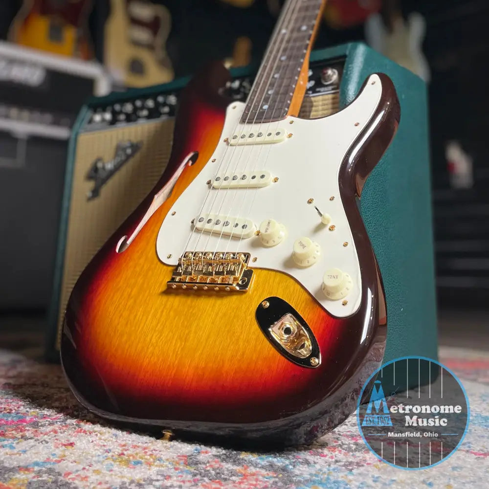 Fender Artisan Korina Stratocaster, Rosewood- Chocolate 3-Color Sunburst - Metronome Music Inc.
