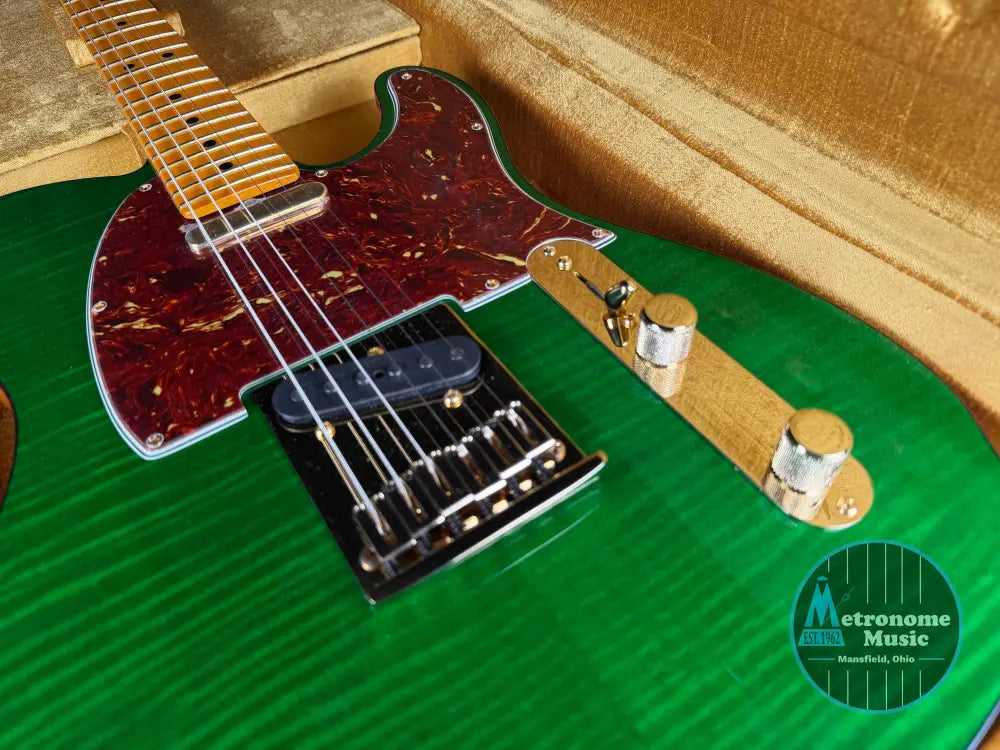 Fender Custom Shop Custom Deluxe Flame Telecaster - Emerald Green Transparent - Metronome Music Inc.