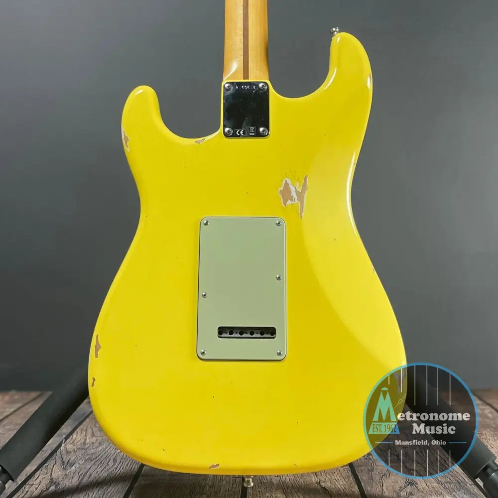 Fender Custom Shop Custom Deluxe Stratocaster HB S-1 - Graffiti Yellow - Metronome Music Inc.