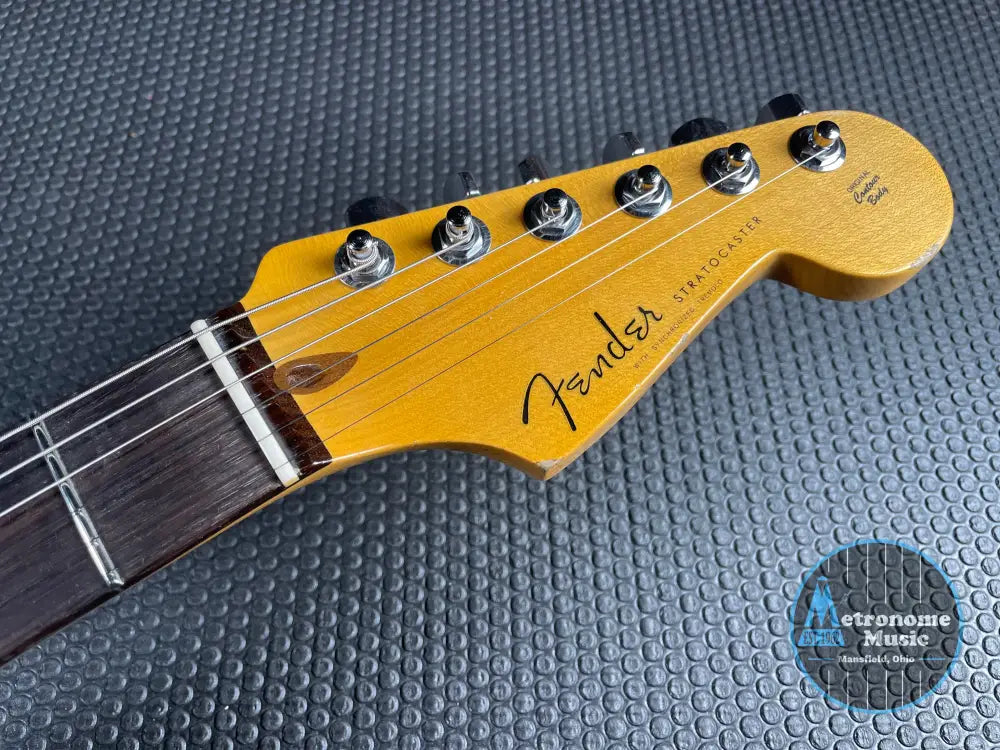 Fender Custom Shop Custom Deluxe Stratocaster HB S-1 - Graffiti Yellow - Metronome Music Inc.