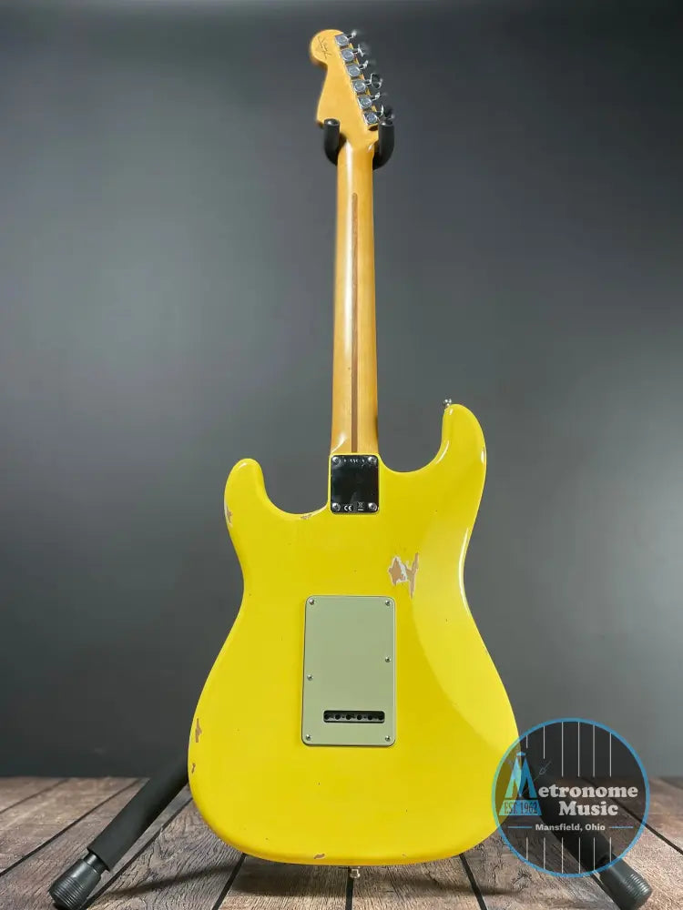 Fender Custom Shop Custom Deluxe Stratocaster HB S-1 - Graffiti Yellow - Metronome Music Inc.