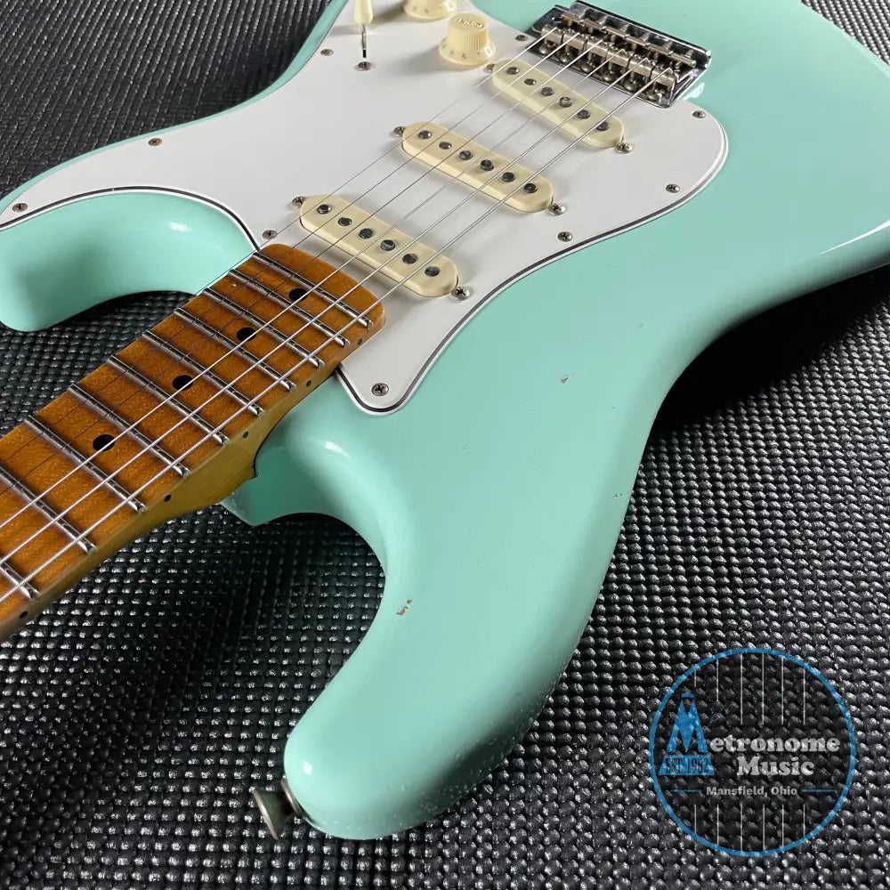 Fender Custom Shop Postmodern Strat, Journeyman Relic, Quartersawn Maple- Aged Surf Green (7lbs 13oz) - Metronome Music Inc.