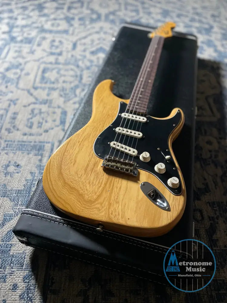 Fender Custom Shop Postmodern Stratocaster, Journeyman- Aged Natural (7lbs 7oz) - Metronome Music Inc.