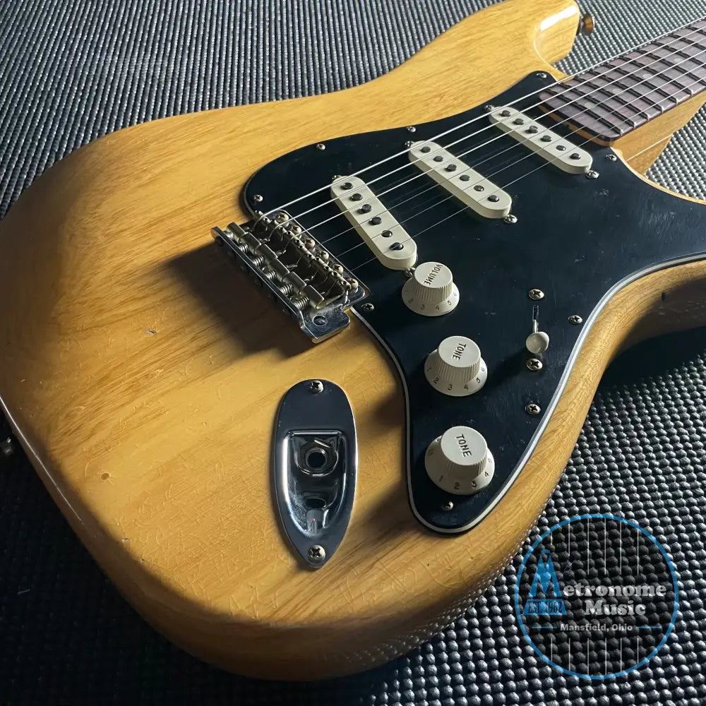 Fender Custom Shop Postmodern Stratocaster, Journeyman- Aged Natural (7lbs 7oz) - Metronome Music Inc.