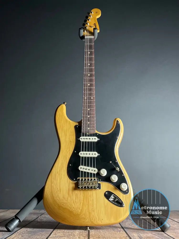 Fender Custom Shop Postmodern Stratocaster, Journeyman- Aged Natural (7lbs 7oz) - Metronome Music Inc.