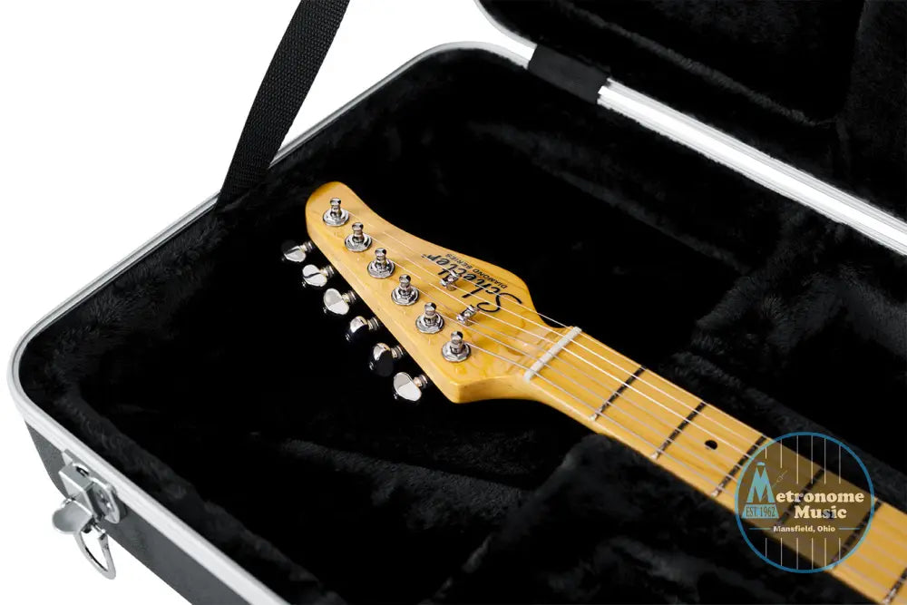 Gator Molded Plastic Electric Guitar Case - Metronome Music Inc.